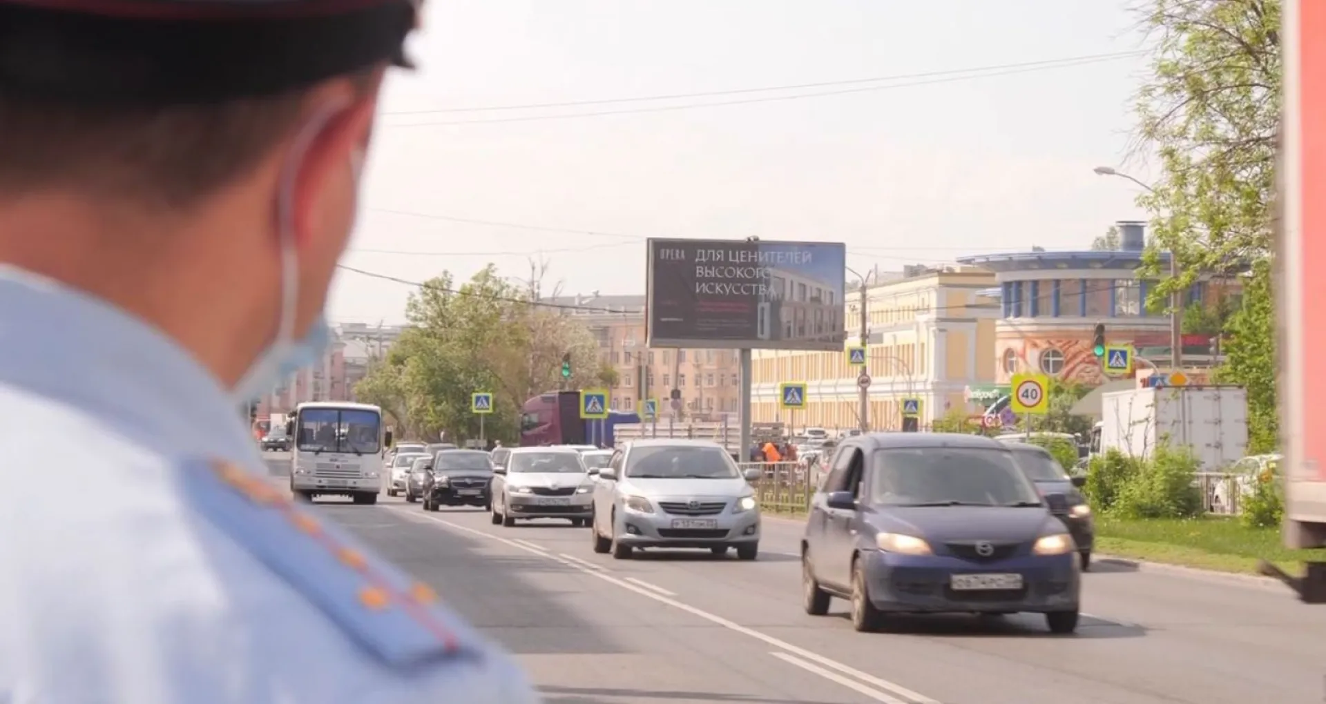 Госавтоинспекция Барнаула ищет очевидцев ДТП Госавтоинспекция Барнаула ищет очевидцев ДТП