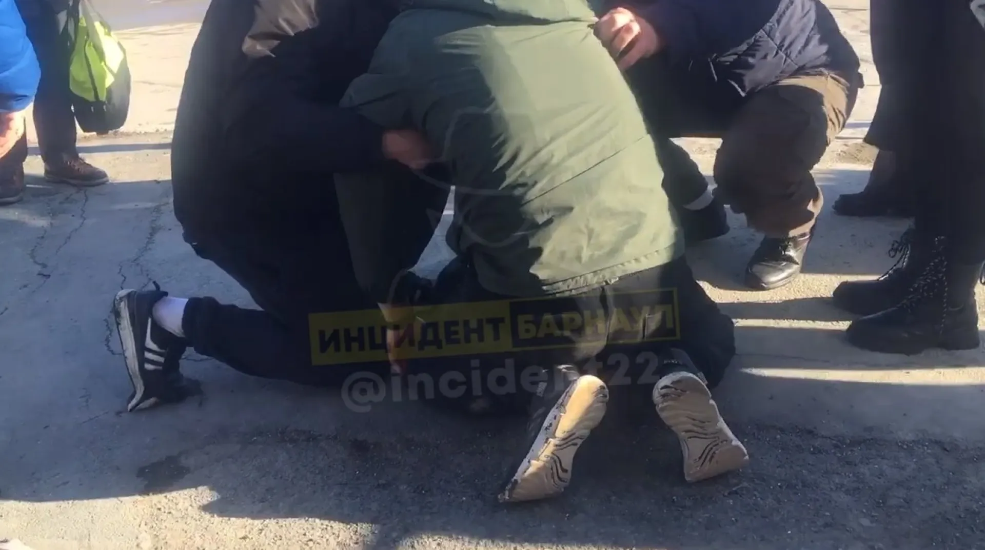 Председатель СК России поручил возбудить уголовное дело по факту избиения барнаульца, заступившегося за дочь