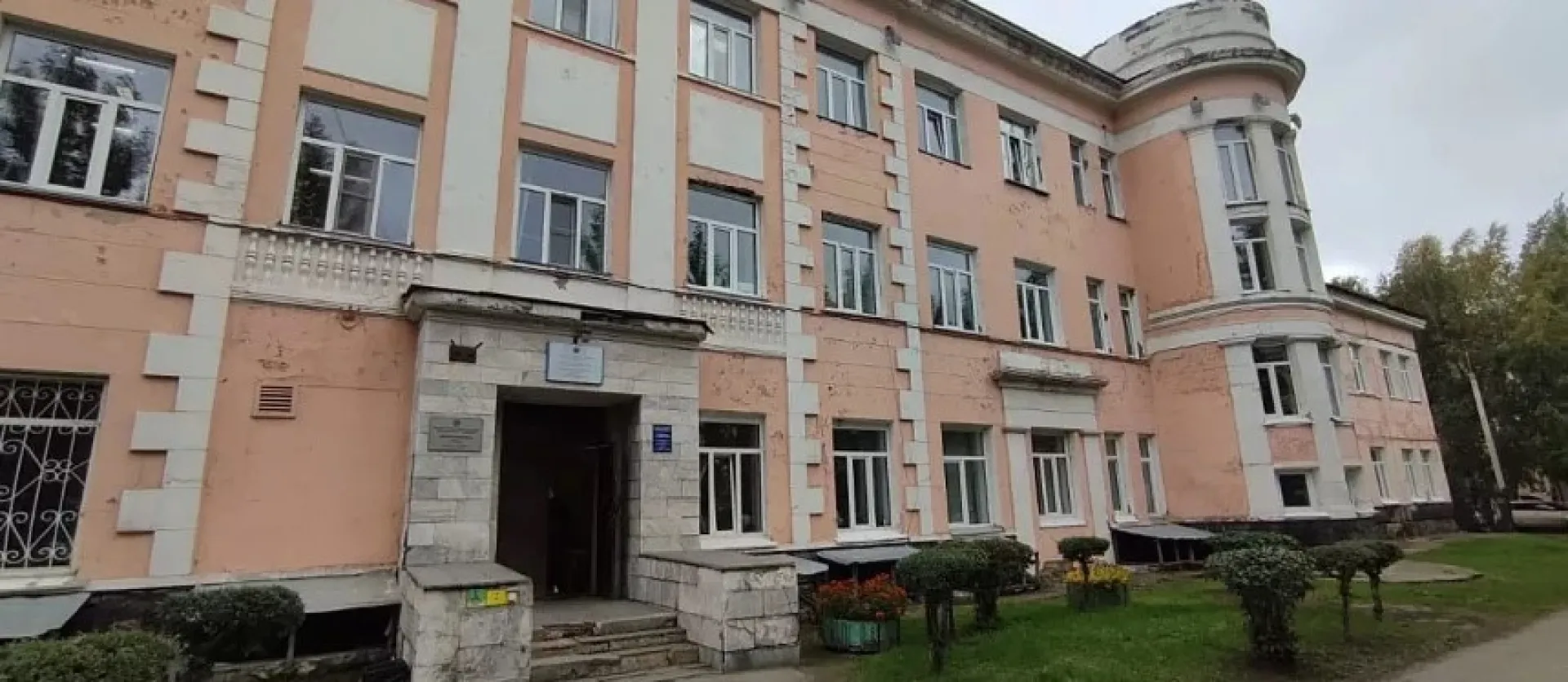 Барнаульская поликлиника № 2 начинает прием пациентов по новому адресу