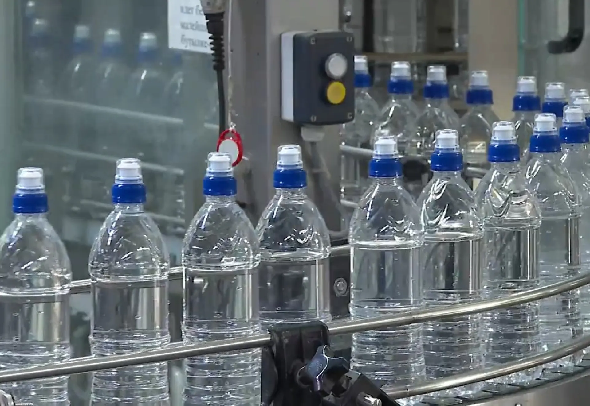 Как на предприятиях Алтайского края внедряют систему маркировки воды Как на предприятиях Алтайского края внедряют систему маркировки воды