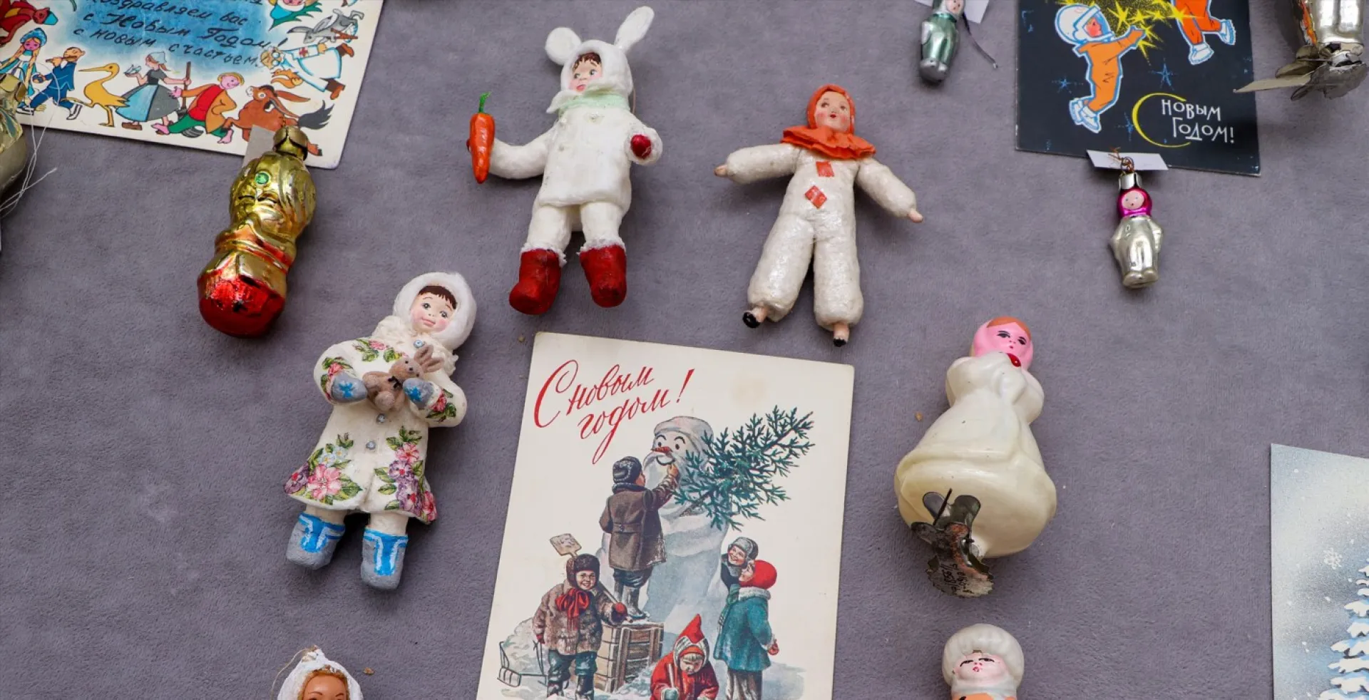 Ёлочные игрушки разных периодов истории можно увидеть в Барнауле Ёлочные игрушки разных периодов истории можно увидеть в Барнауле