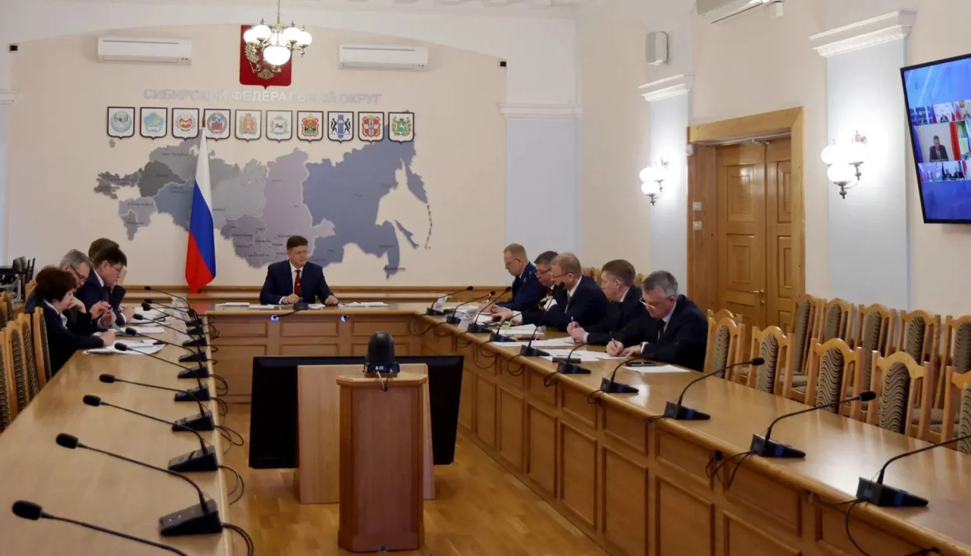 Полпред президента РФ поручил обеспечить надёжность работы коммунальных систем Сибири Полпред президента РФ поручил обеспечить надёжность работы коммунальных систем Сибири