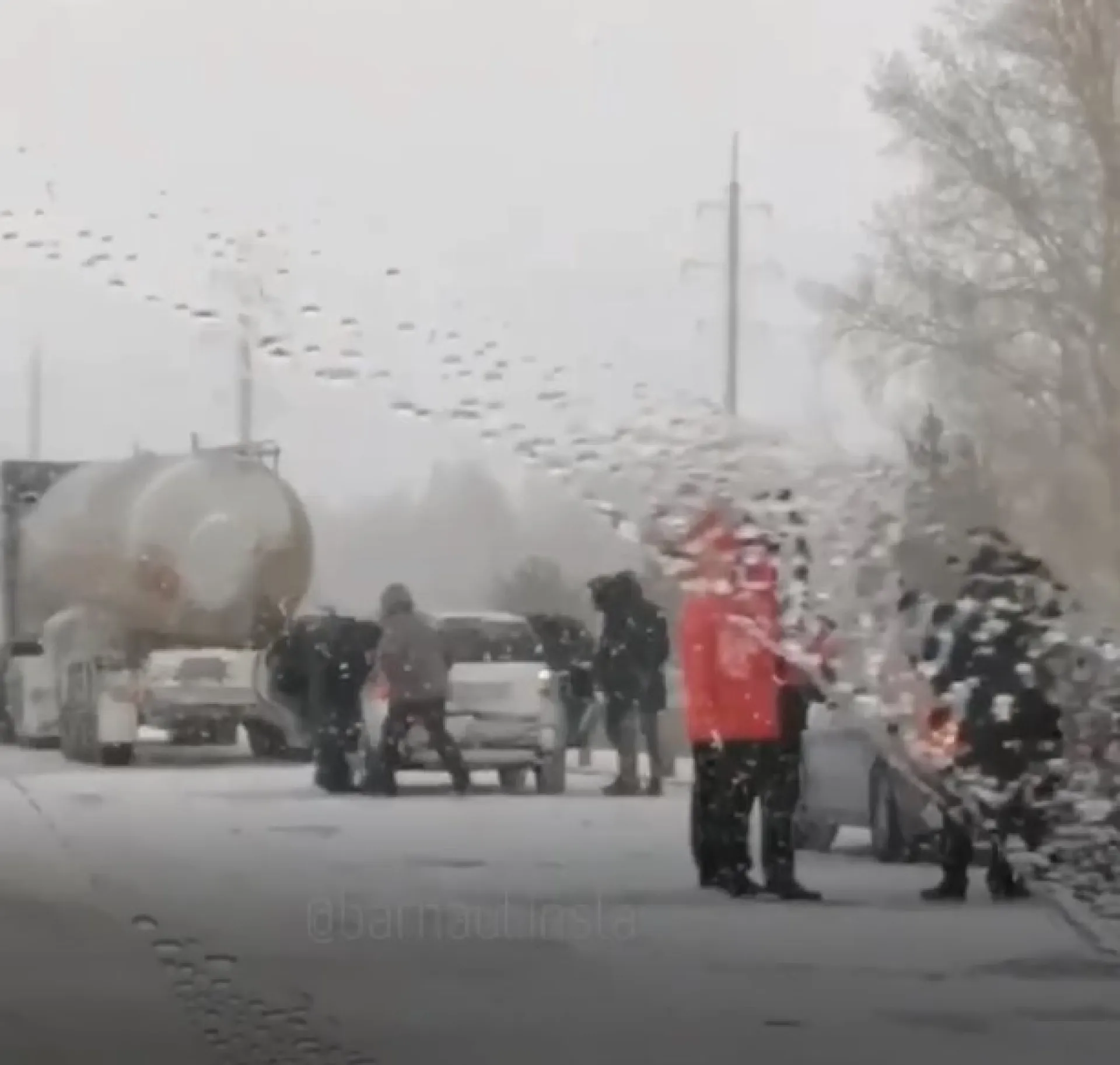 Массовая авария случилась на выезде из Барнаула