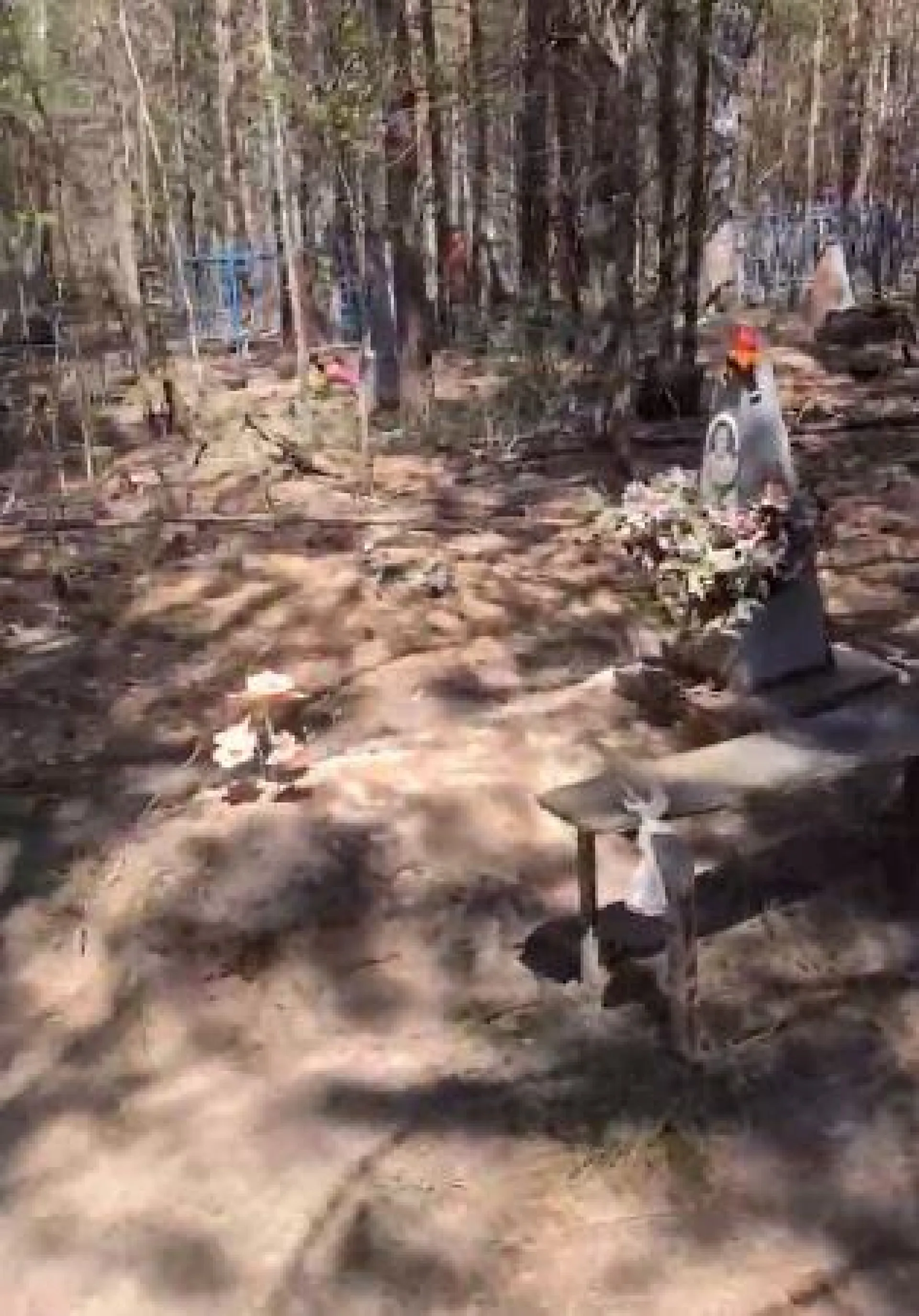 Вандалы осквернили могилы на Булыгинско-Кировском воинском кладбище Барнаула Вандалы осквернили могилы на Булыгинско-Кировском воинском кладбище Барнаула