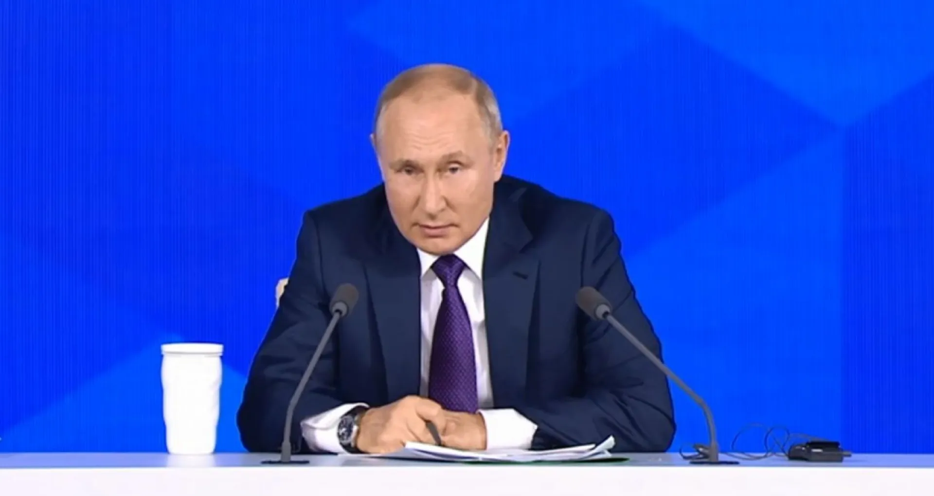 Владимир Путин проведёт 14 декабря пресс-конференцию. Какие вопросы в прошлые годы задавали журналисты из Алтайского края Владимир Путин проведёт 14 декабря пресс-конференцию. Какие вопросы в прошлые годы задавали журналисты из Алтайского края