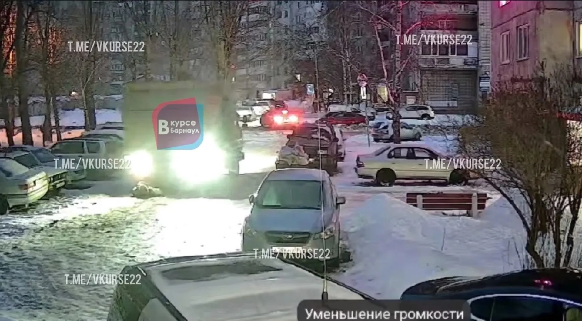 Мусоровоз сбил ребенка в Барнауле Мусоровоз сбил ребенка в Барнауле