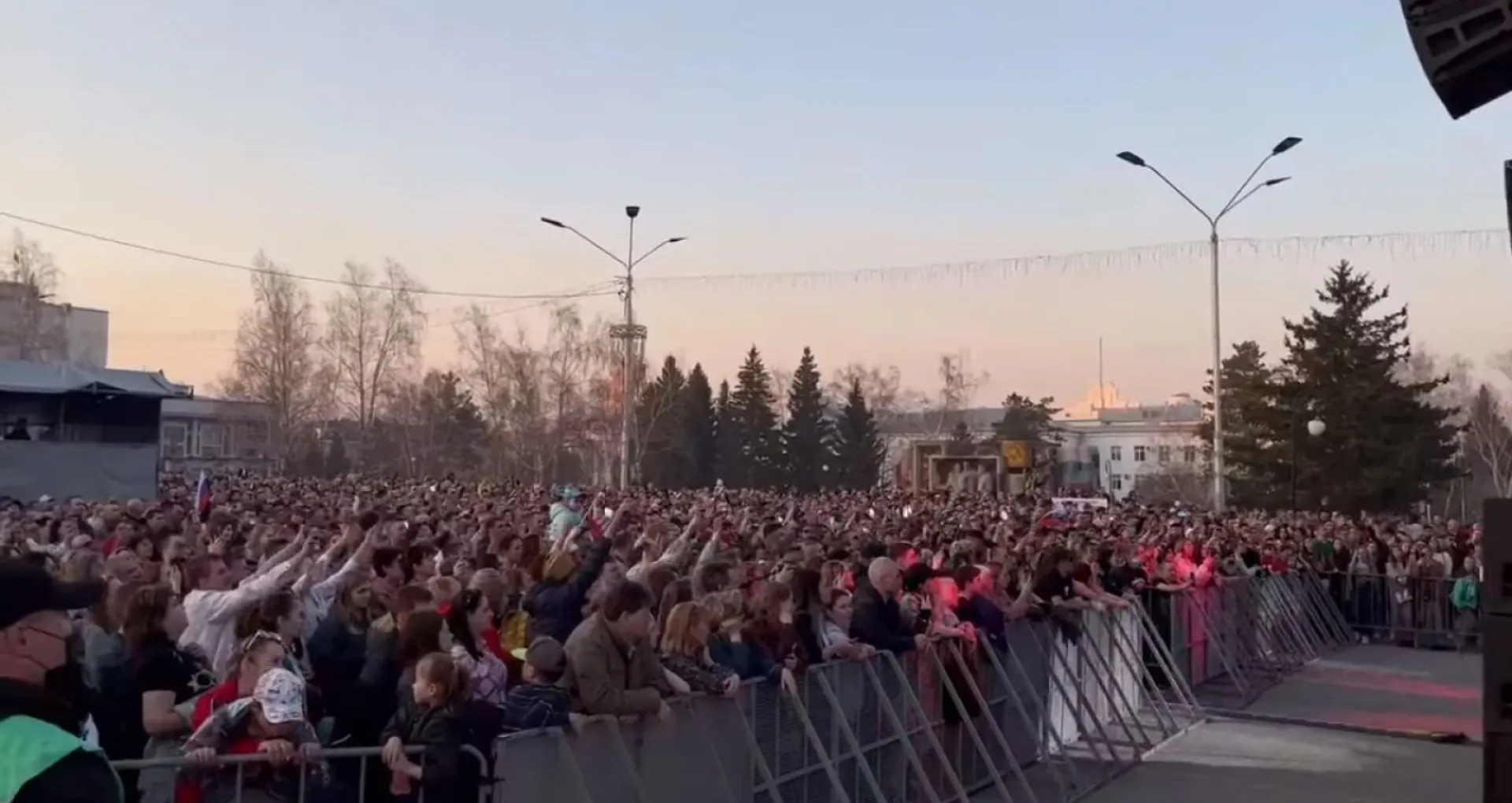 Ни ножей, ни спичек. Жителям Алтайского края напоминают правила безопасности во время праздников