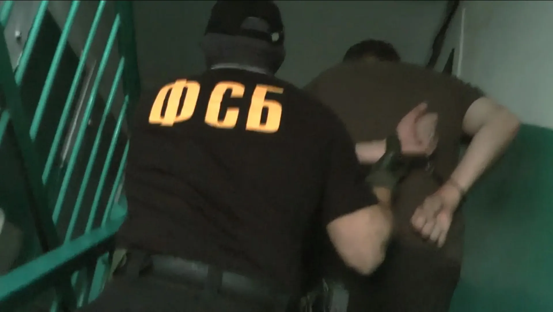 Террорист попытался взорвать здание администрации Рубцовска Террорист попытался взорвать здание администрации Рубцовска