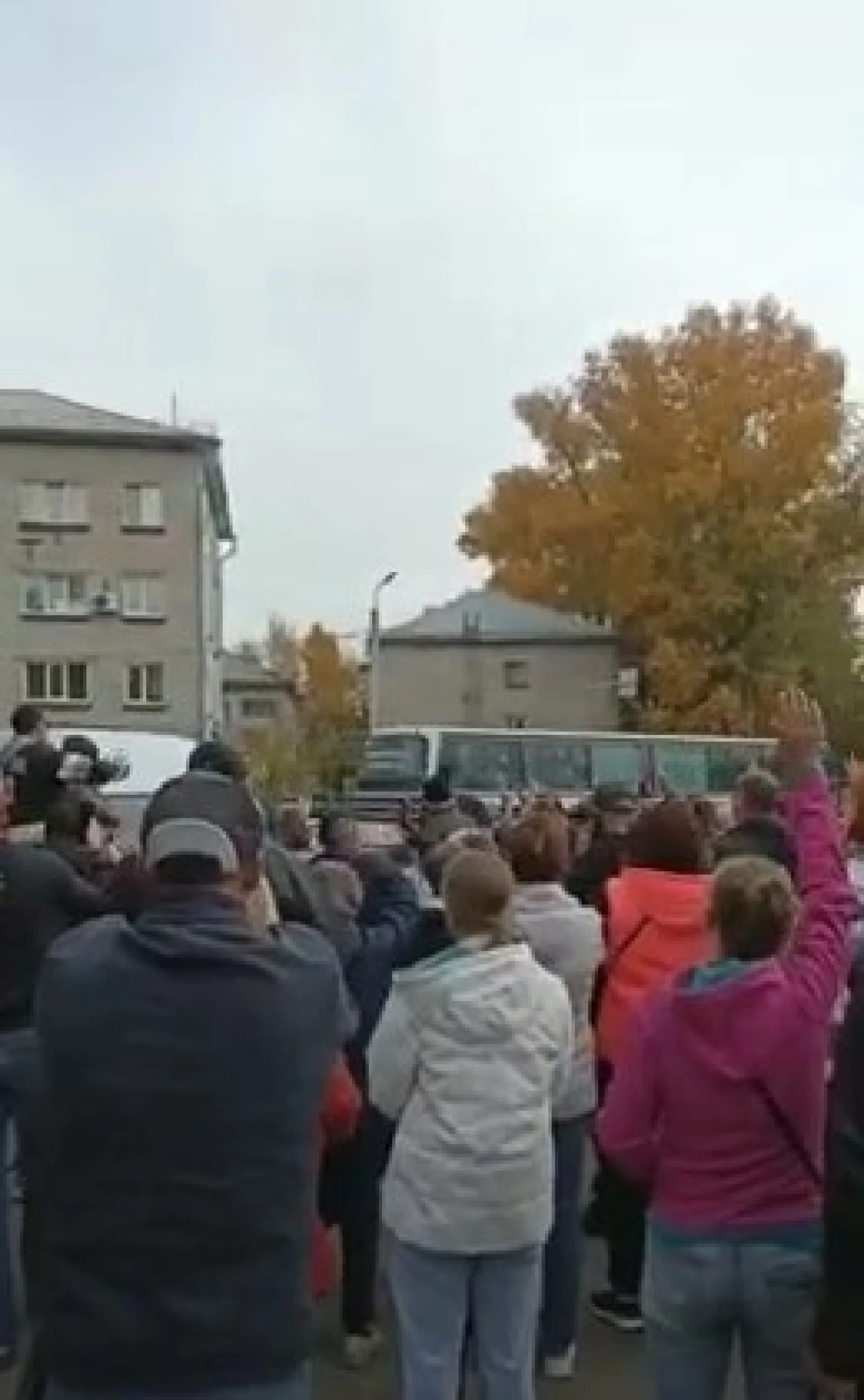 «Давайте, мальчики». Как в Алтайском крае провожают мобилизованных