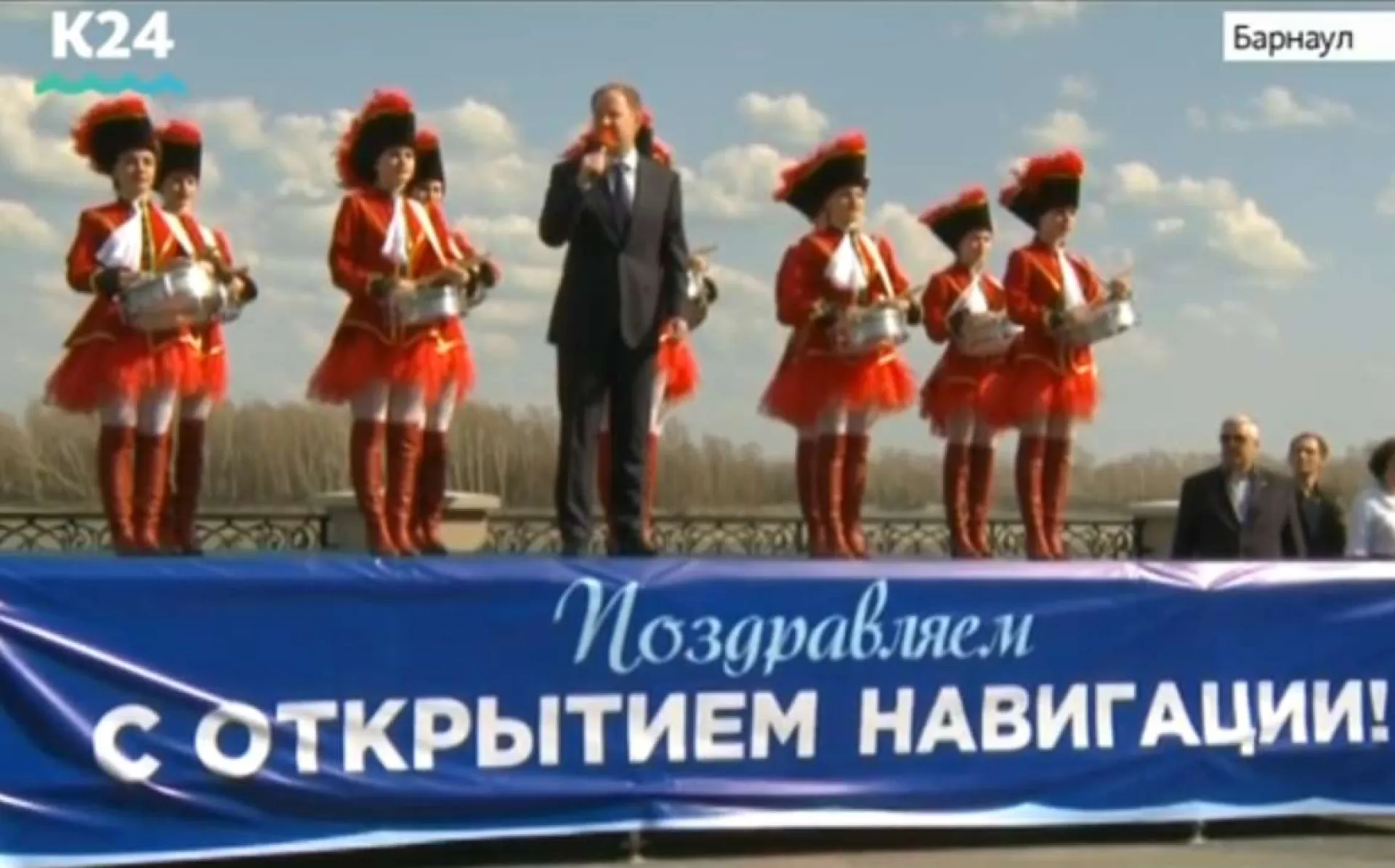 Виктор Томенко: В Алтайском крае ежегодный объем перевозок грузов водным транспортом превысит один миллион тонн Виктор Томенко: В Алтайском крае ежегодный объем перевозок грузов водным транспортом превысит один миллион тонн