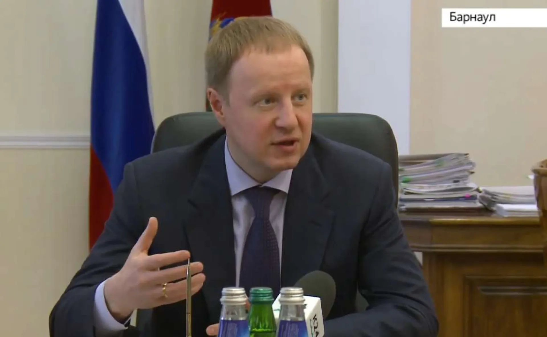 Губернатор Виктор Томенко встретился с руководством отраслевых профсоюзов Алтайского края Губернатор Виктор Томенко встретился с руководством отраслевых профсоюзов Алтайского края