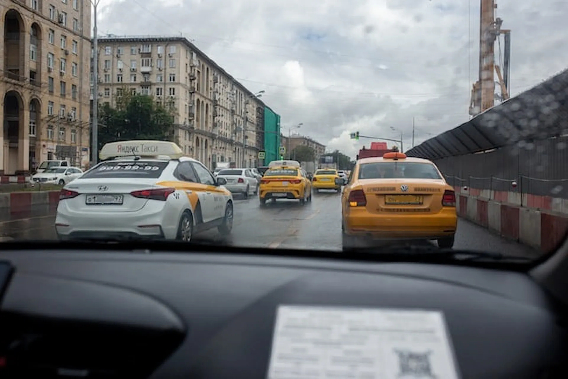 «Яндекс Go» запустил поездки на такси для двух попутчиков со схожими маршрутами «Яндекс Go» запустил поездки на такси для двух попутчиков со схожими маршрутами