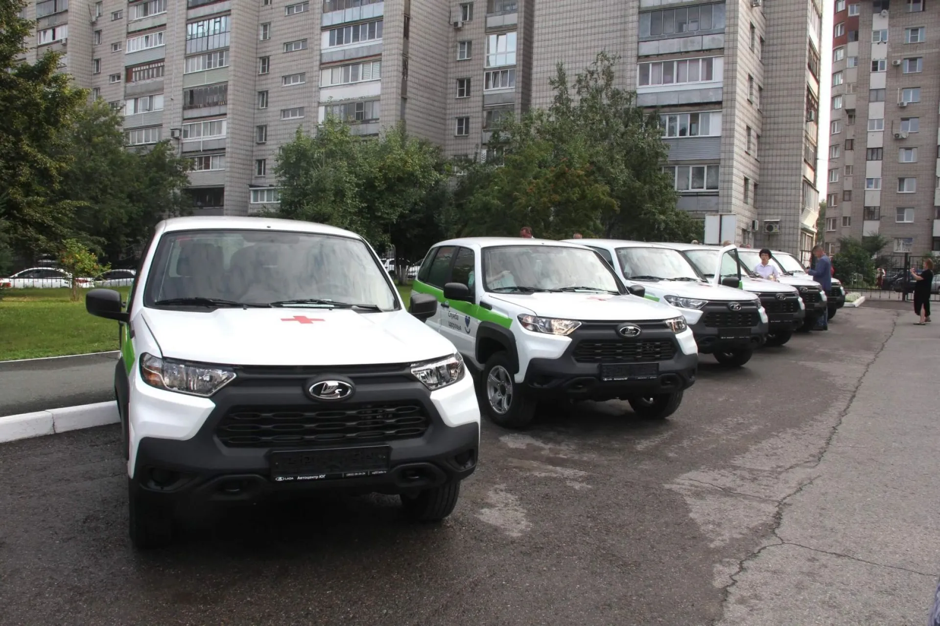 Медучреждения Алтайского края получили ключи от новых машин