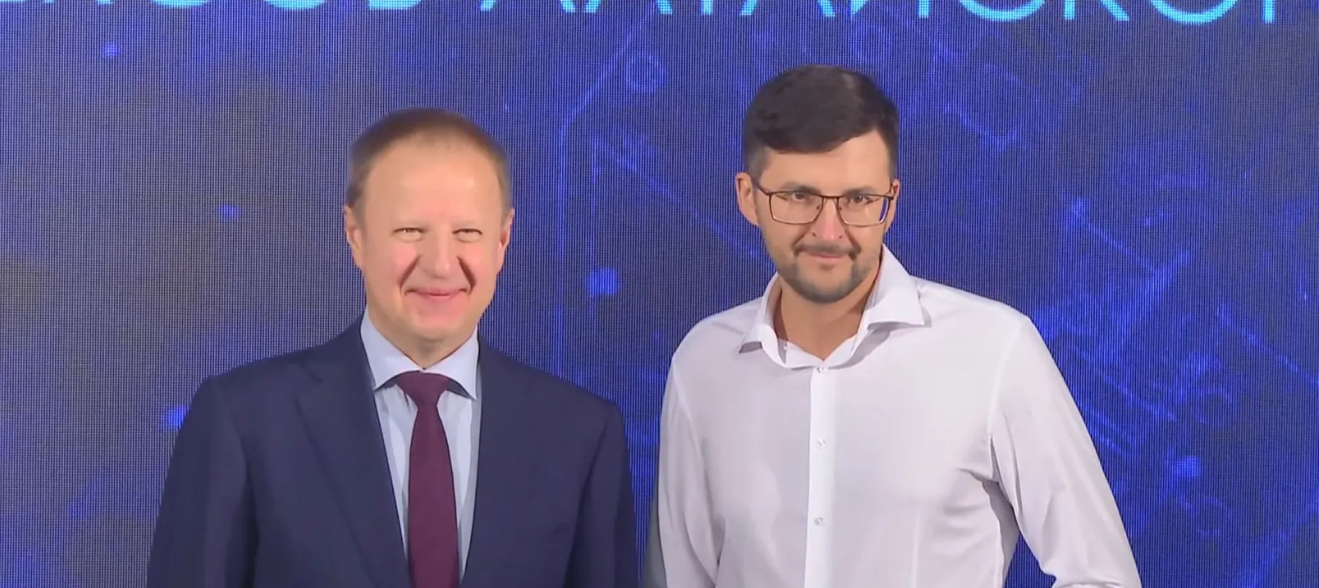 Выпускникам губернаторской программы профессиональной переподготовки инженерных кадров вручили дипломы в Барнауле