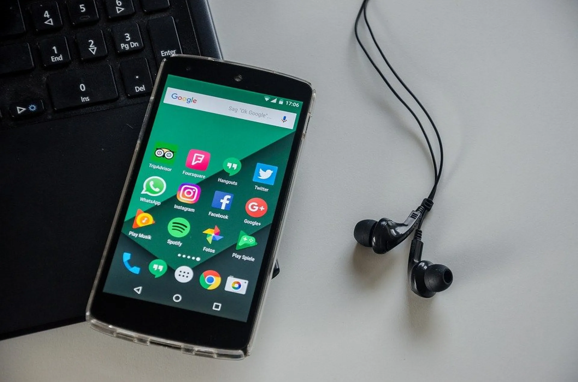 Google ввел запрет на установку Android на смартфоны Huawei