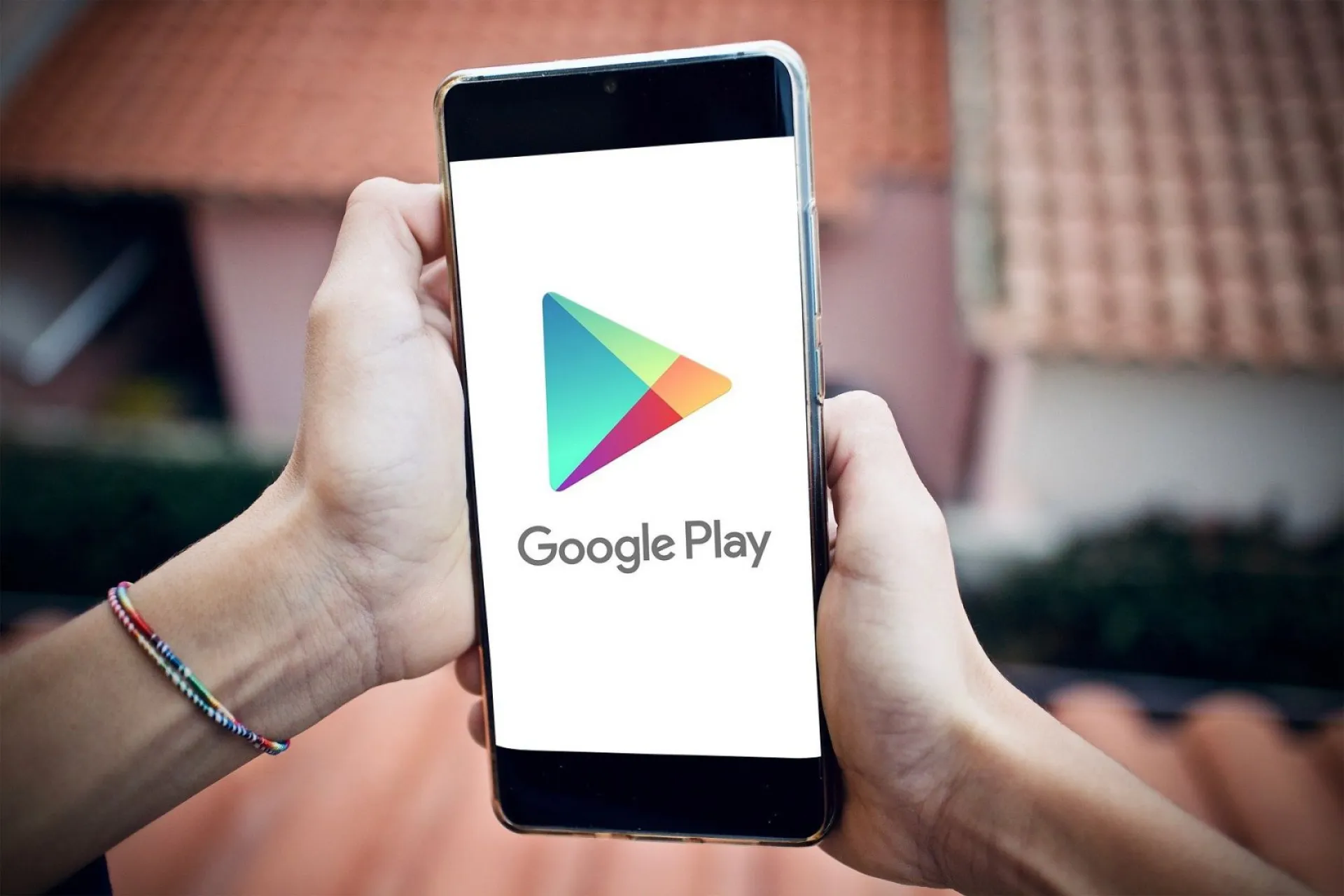 Мобильное приложение Сбербанка удалили из Google Play