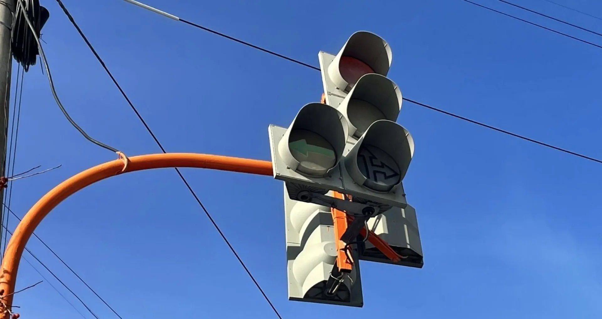 Временно не будет работать светофор на перекрестке в Барнауле