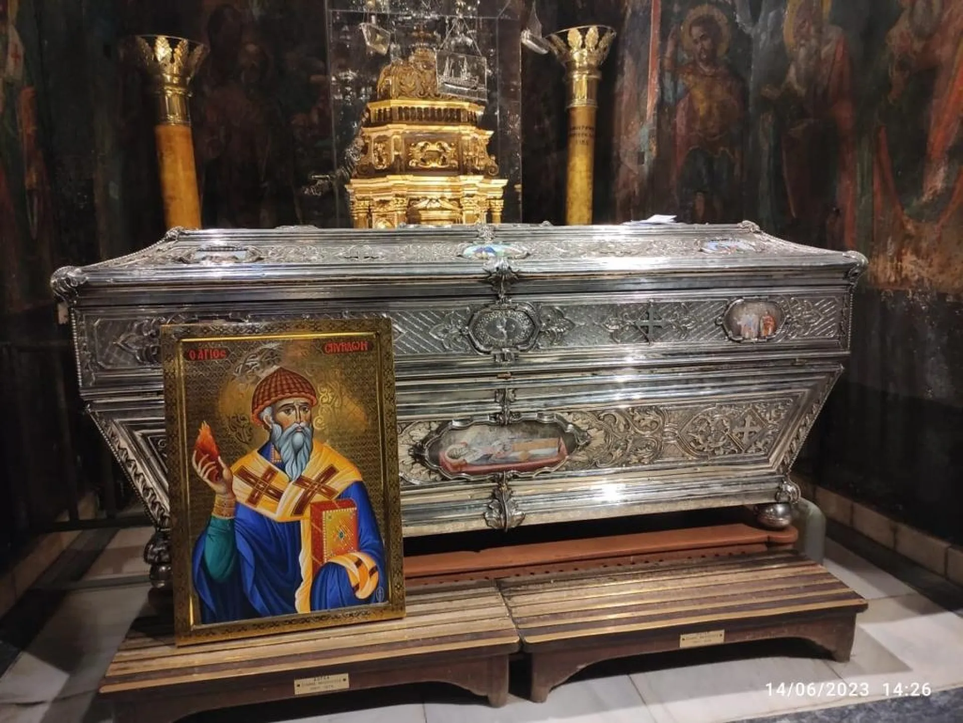Святыни с острова Корфу передали в дар Александро-Невскому собору Барнаула