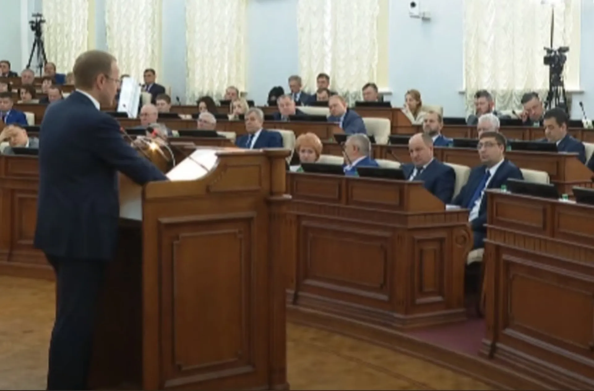 Депутаты АКЗС приняли отчёт губернатора Виктора Томенко