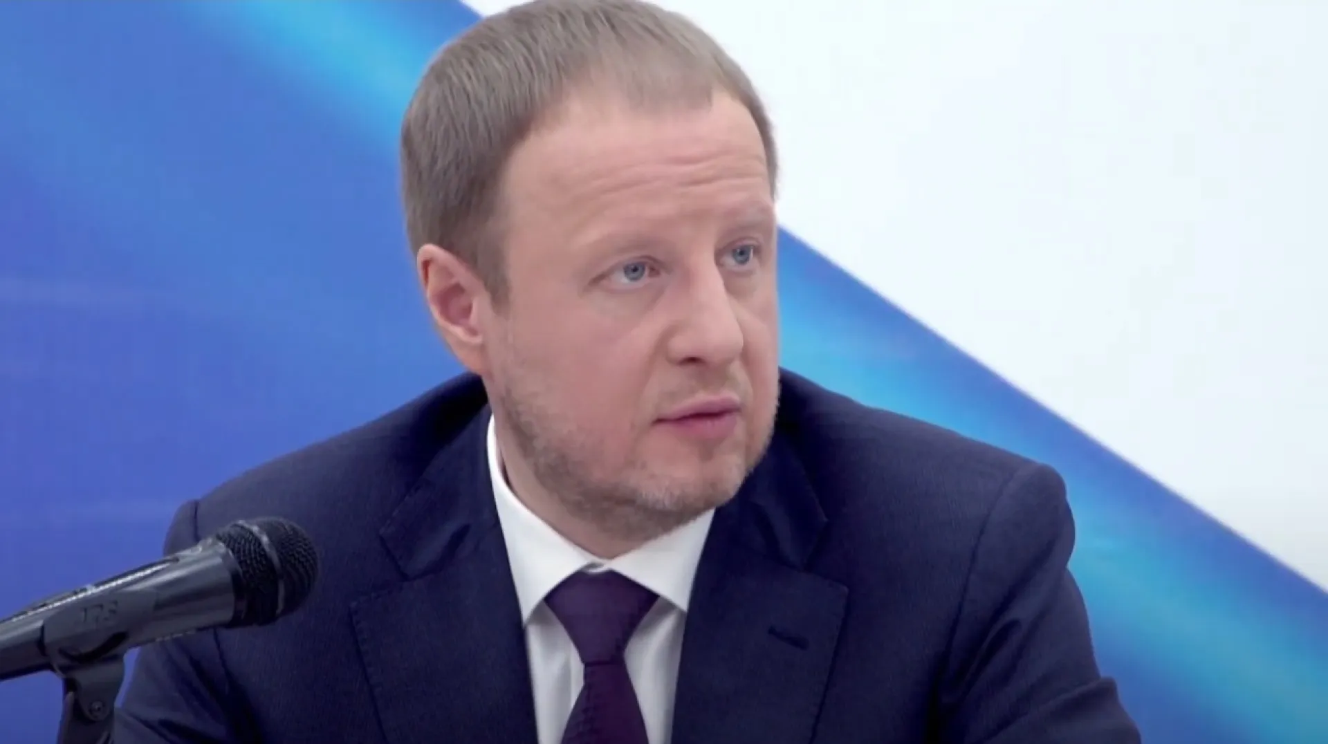 В Алтайском крае собирают вопросы граждан для прямой линии с губернатором Виктором Томенко В Алтайском крае собирают вопросы граждан для прямой линии с губернатором Виктором Томенко
