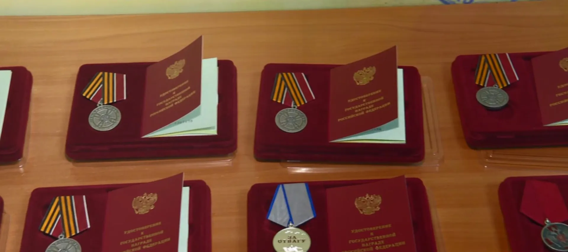Государственные награды участникам СВО вручили в Военном комиссариате Алтайского края