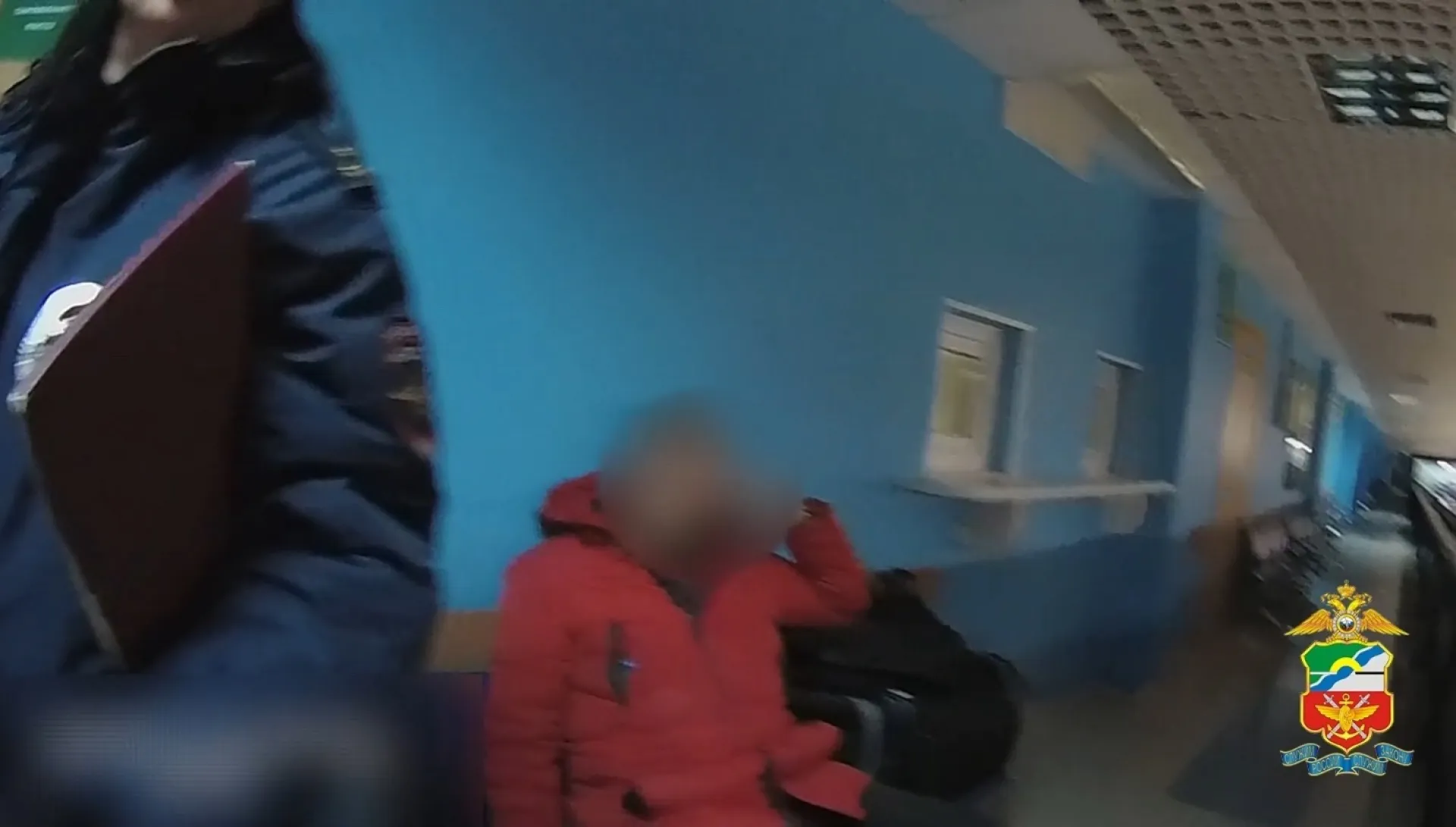 Полицейские в Барнауле привлекли к ответственности мужчину, курившего электронную сигарету в самолёте