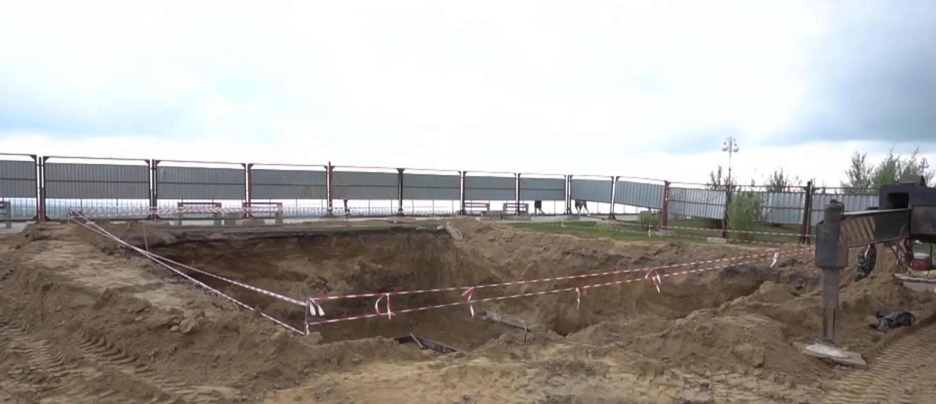 В Нагорном парке Барнаула начали установку стелы «Город трудовой доблести» В Нагорном парке Барнаула начали установку стелы «Город трудовой доблести»