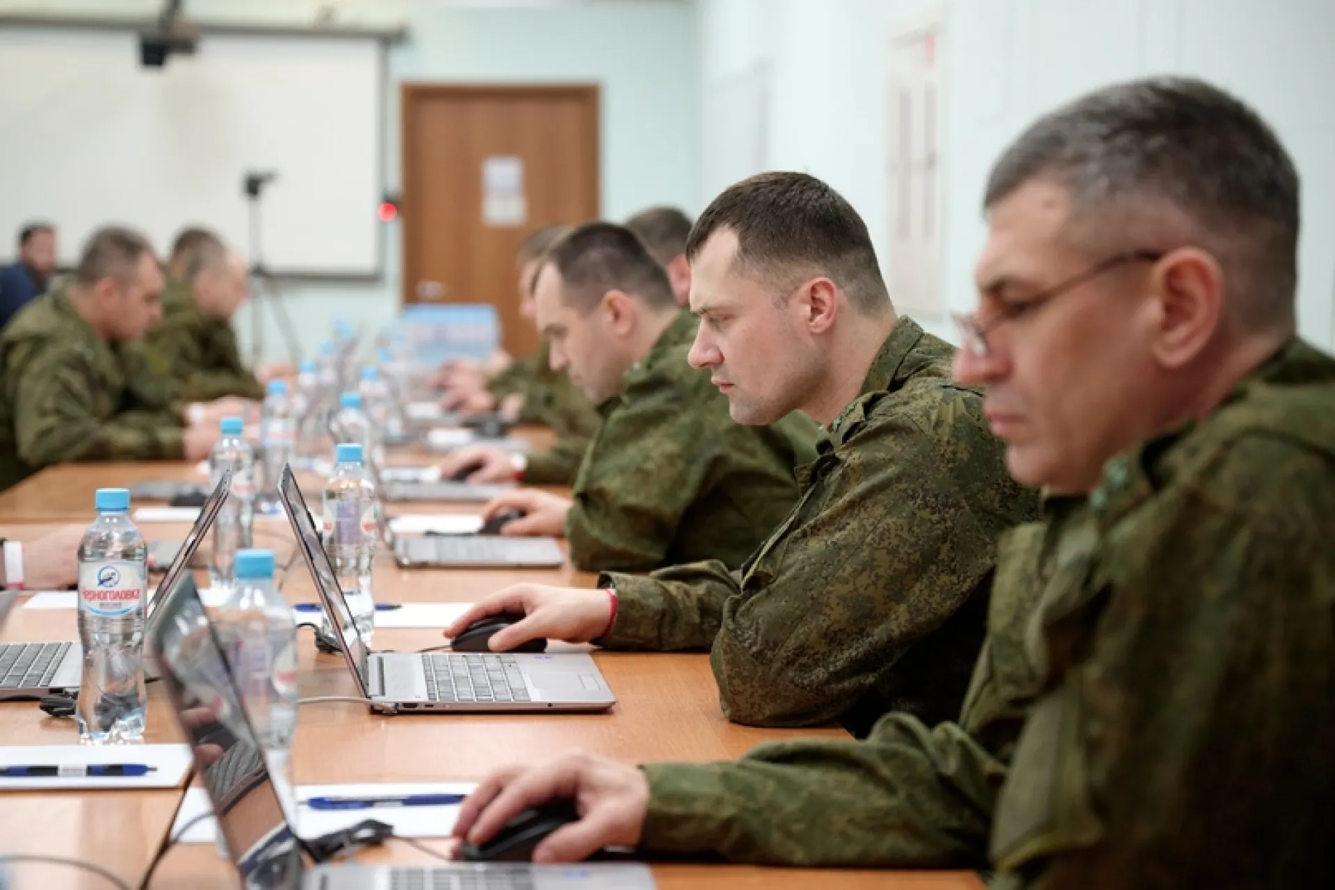 83 участника и ветерана СВО отобрали для участия в программе «Время героев» 83 участника и ветерана СВО отобрали для участия в программе «Время героев»