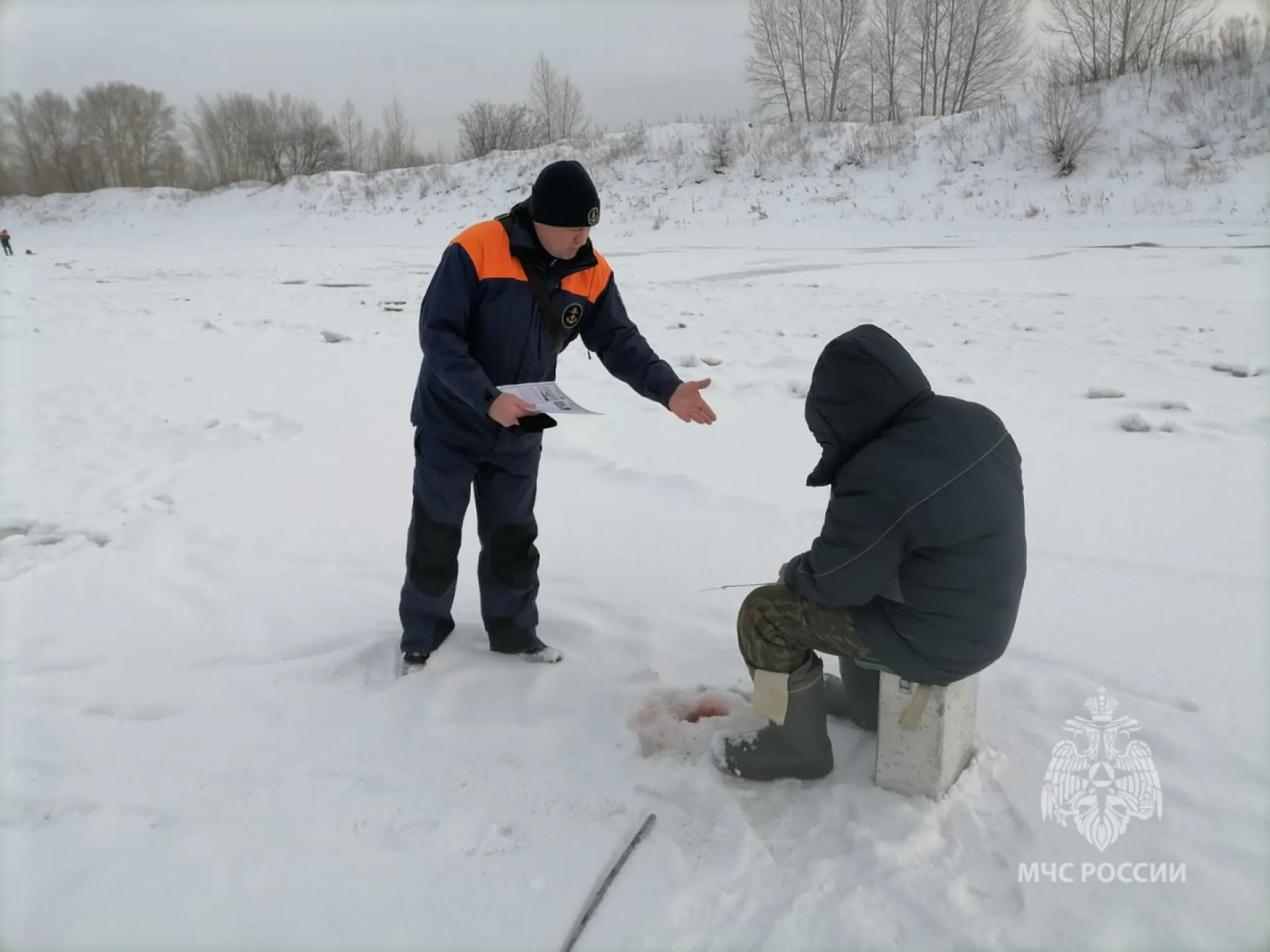 Рейды по замерзающим водоемам проходят в Алтайском крае Рейды по замерзающим водоемам проходят в Алтайском крае