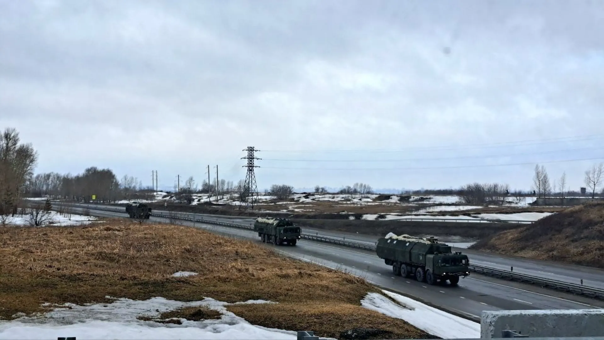 Чуйский тракт перекроют для проезда воинских колонн