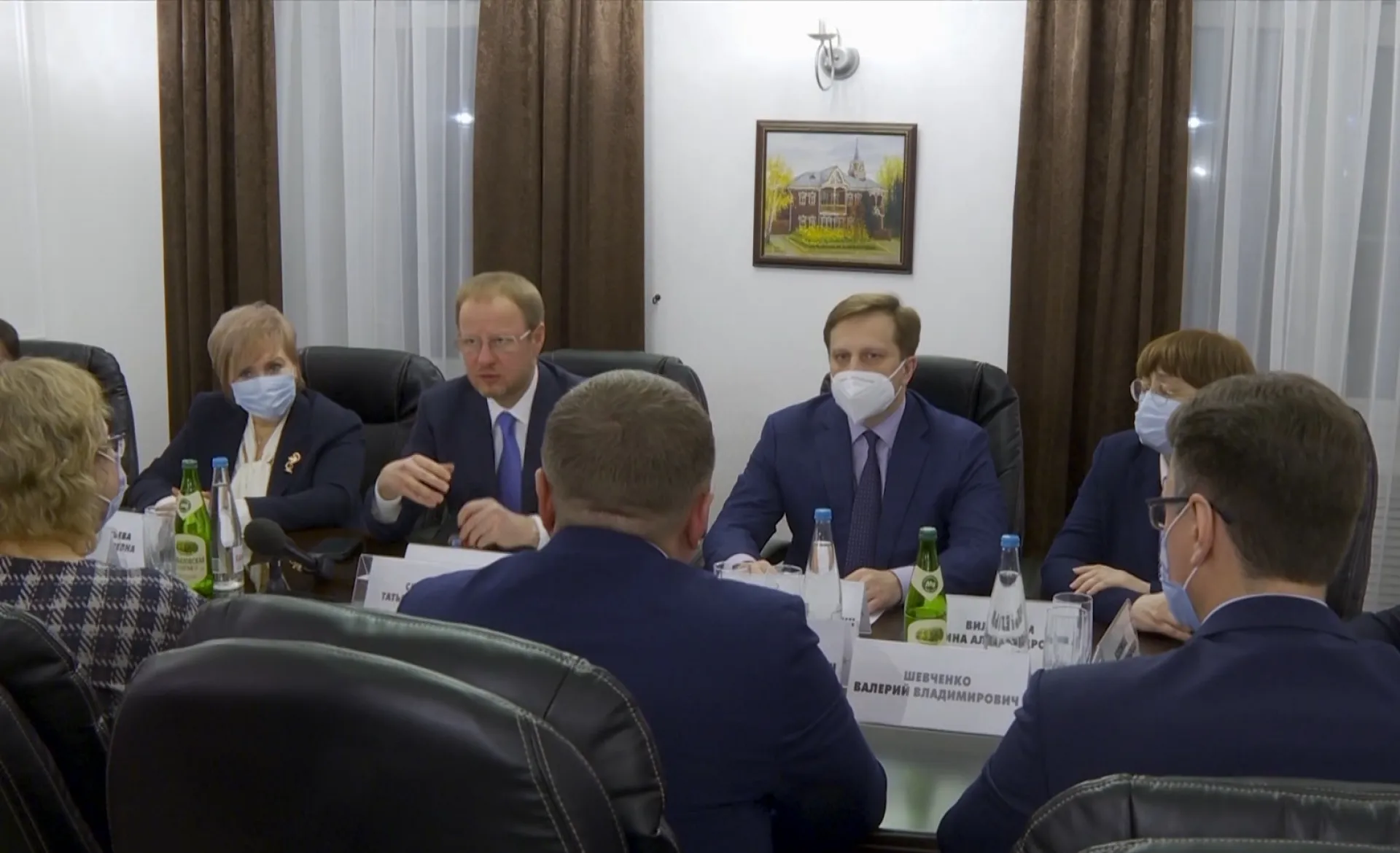 «Cтабилизировалась»: Виктор Томенко обсудил с алтайскими медиками эпидемиологическую обстановку в регионе