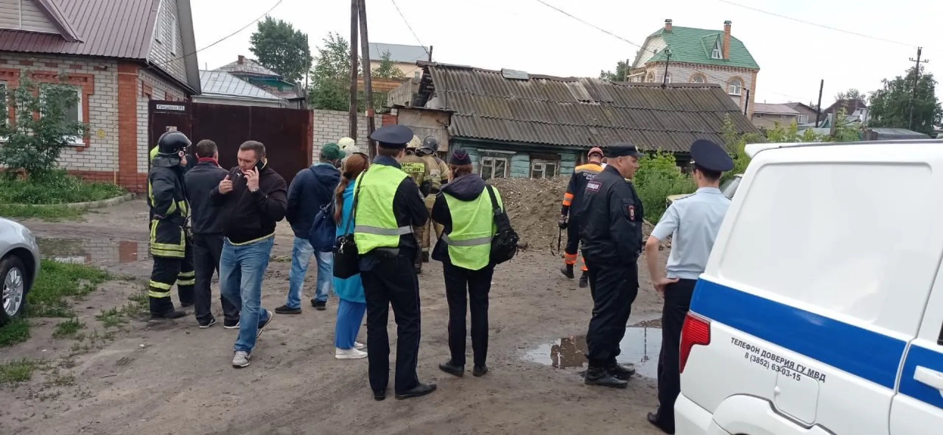 Потолок обрушился в доме в Барнауле. Есть погибшие