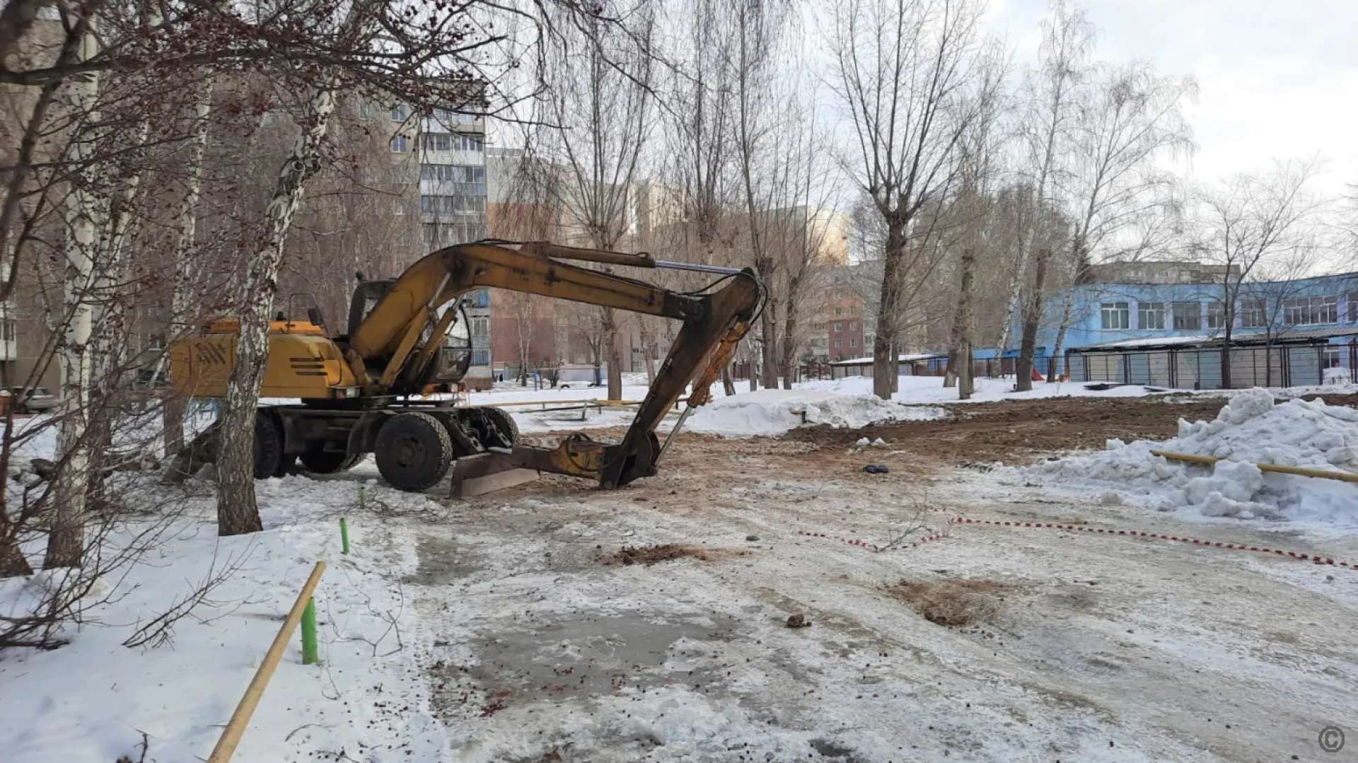 Барнаульский водоканал устраняет коммунальную аварию в Ленинском районе Барнаульский водоканал устраняет коммунальную аварию в Ленинском районе