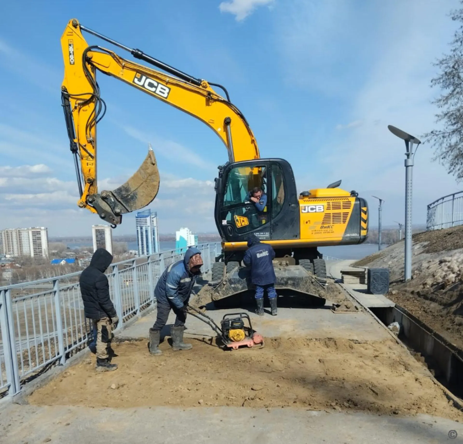 Восстановительные работы на поврежденной террасе в Нагорном парке провели в Барнауле