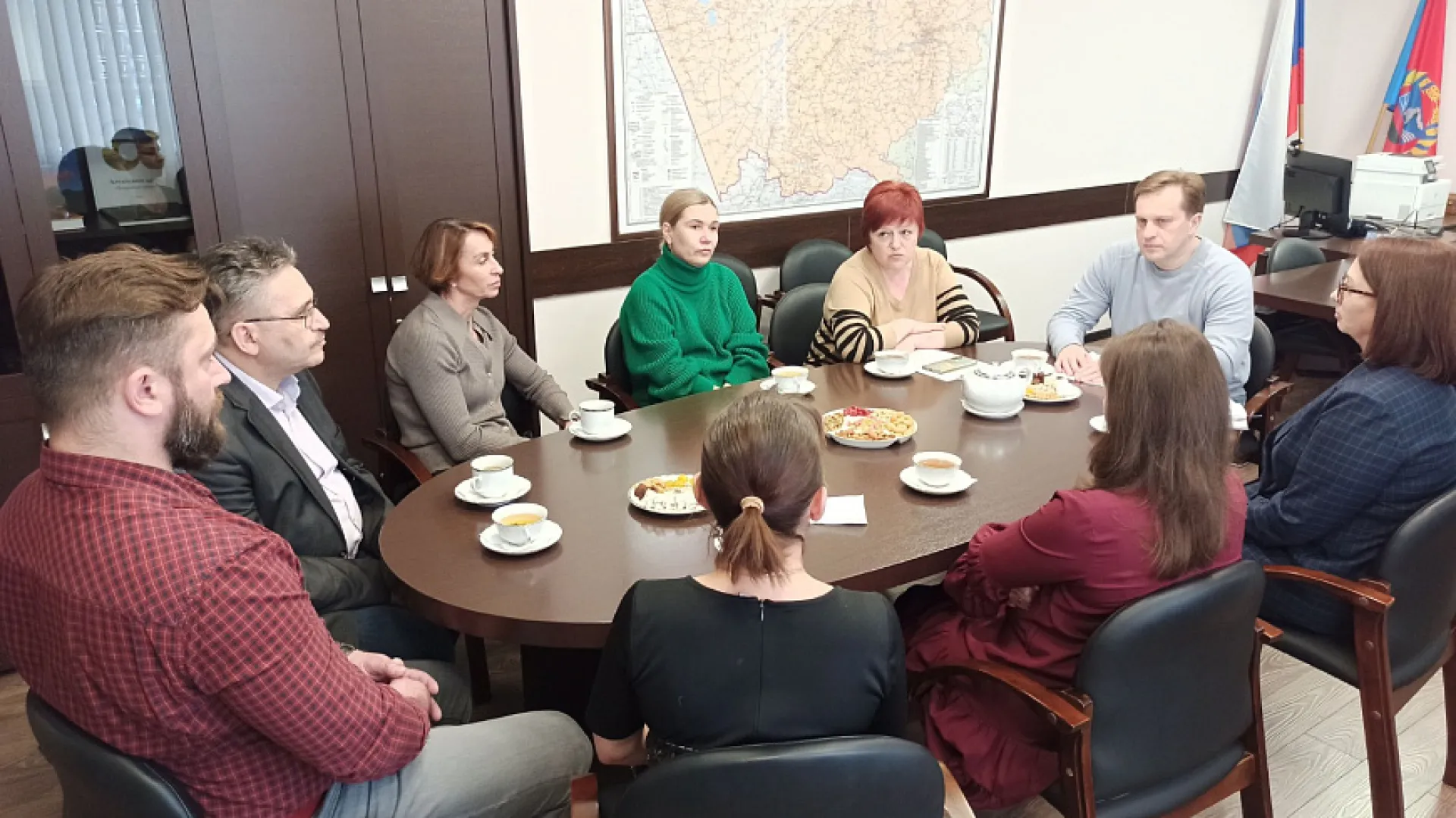 Команда алтайских врачей окажет помощь жителям Славяносербского района 