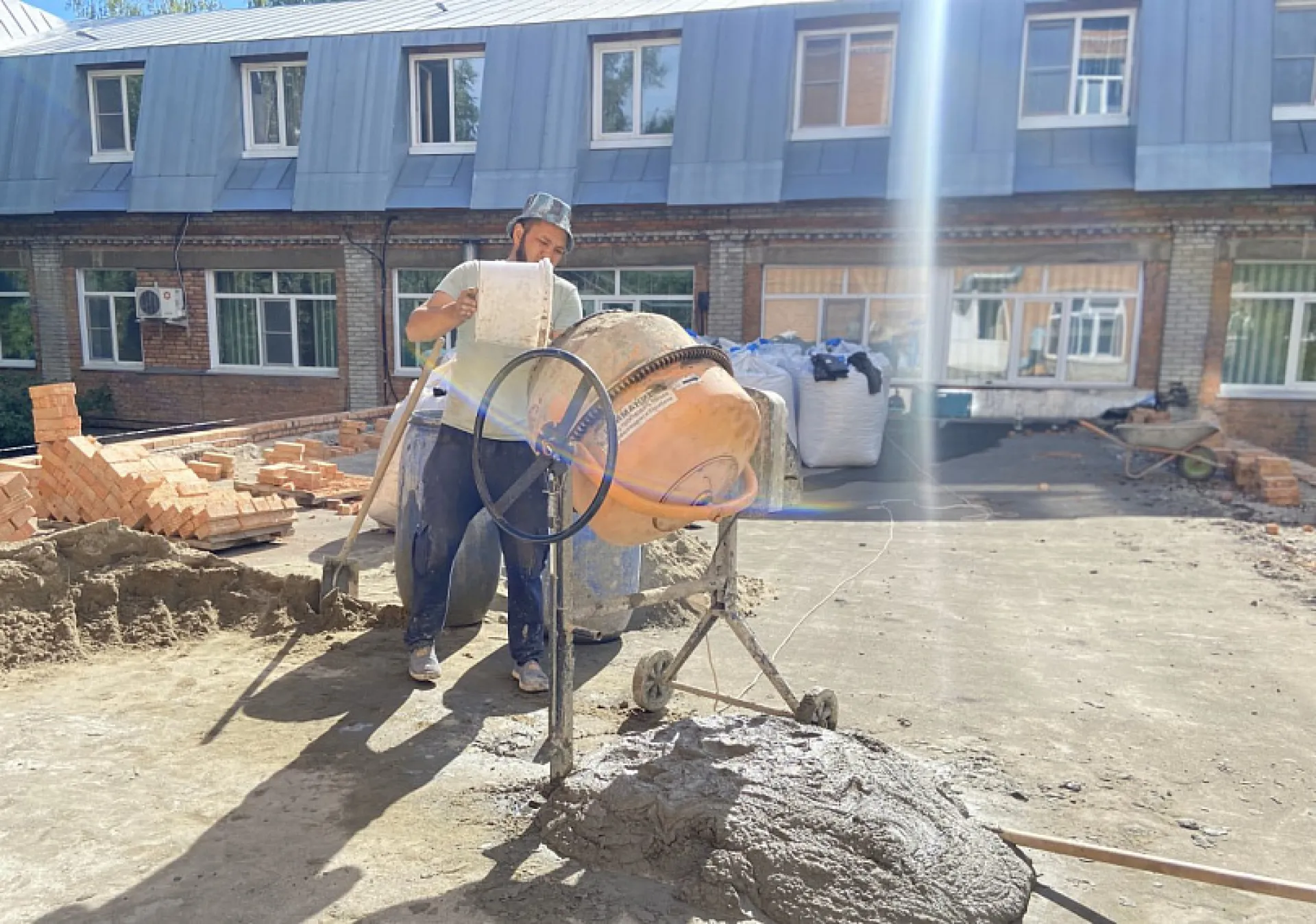 Ремонт городской больницы № 2 Бийска продолжается Ремонт городской больницы № 2 Бийска продолжается