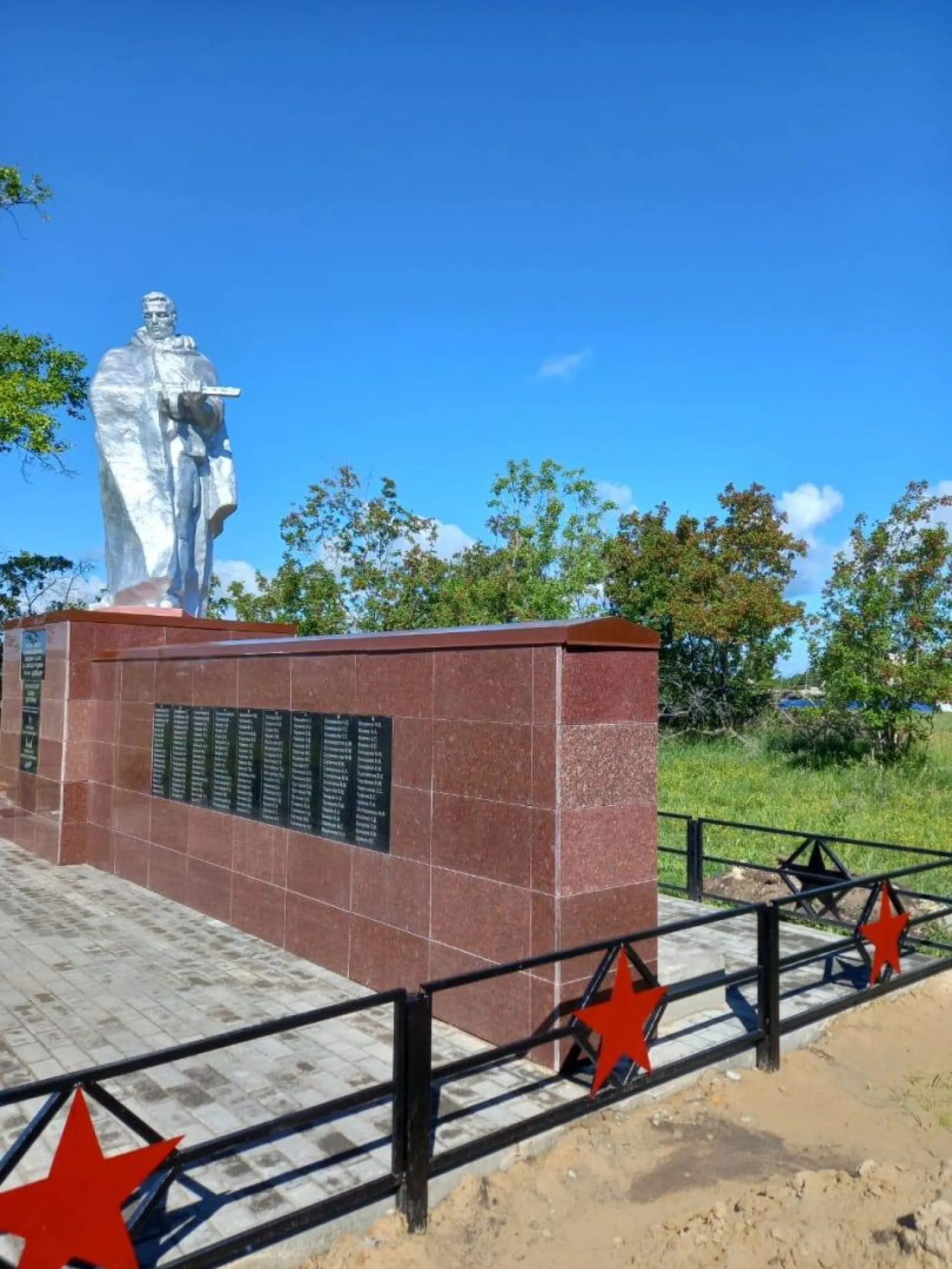 В Алтайском крае капитально отремонтировали памятник воинам ВОВ В Алтайском крае капитально отремонтировали памятник воинам ВОВ