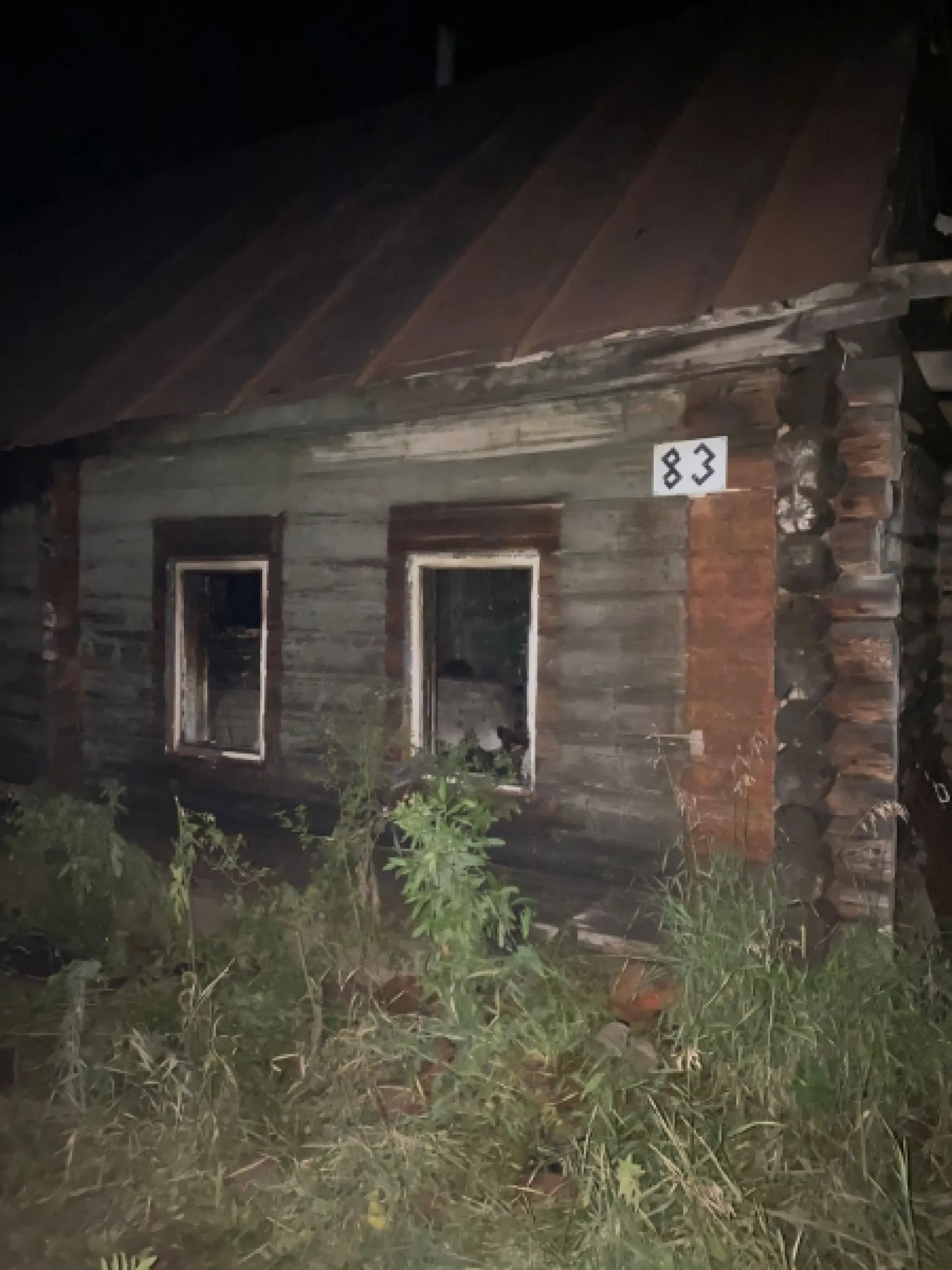 Двое детей погибли из-за пожара в Змеиногорске Двое детей погибли из-за пожара в Змеиногорске