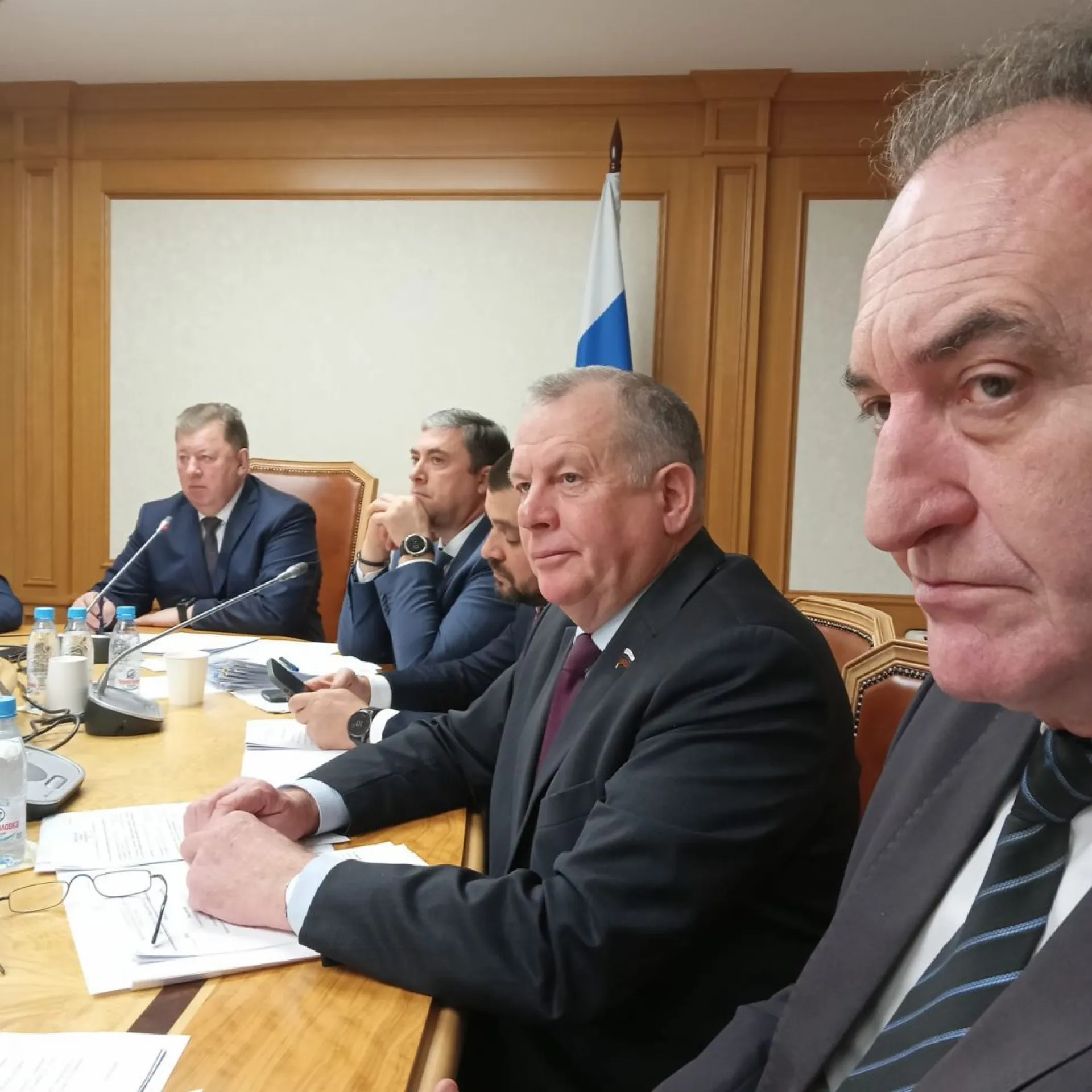 Депутат Госдумы Иван Лоор предложил устроить «парламентские слушания» по работе «Почты России» Депутат Госдумы Иван Лоор предложил устроить «парламентские слушания» по работе «Почты России»
