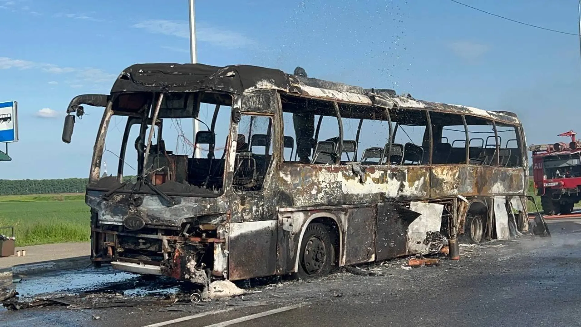 Автобус «Барнаул – Горно-Алтайск» загорелся на трассе Автобус «Барнаул – Горно-Алтайск» загорелся на трассе