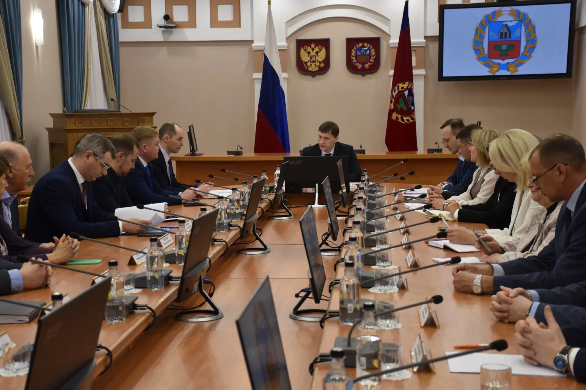 Зампредседателя правительства Алтайского края: По ключевым направлениям работы Минстрою региона удается держать хорошие темпы