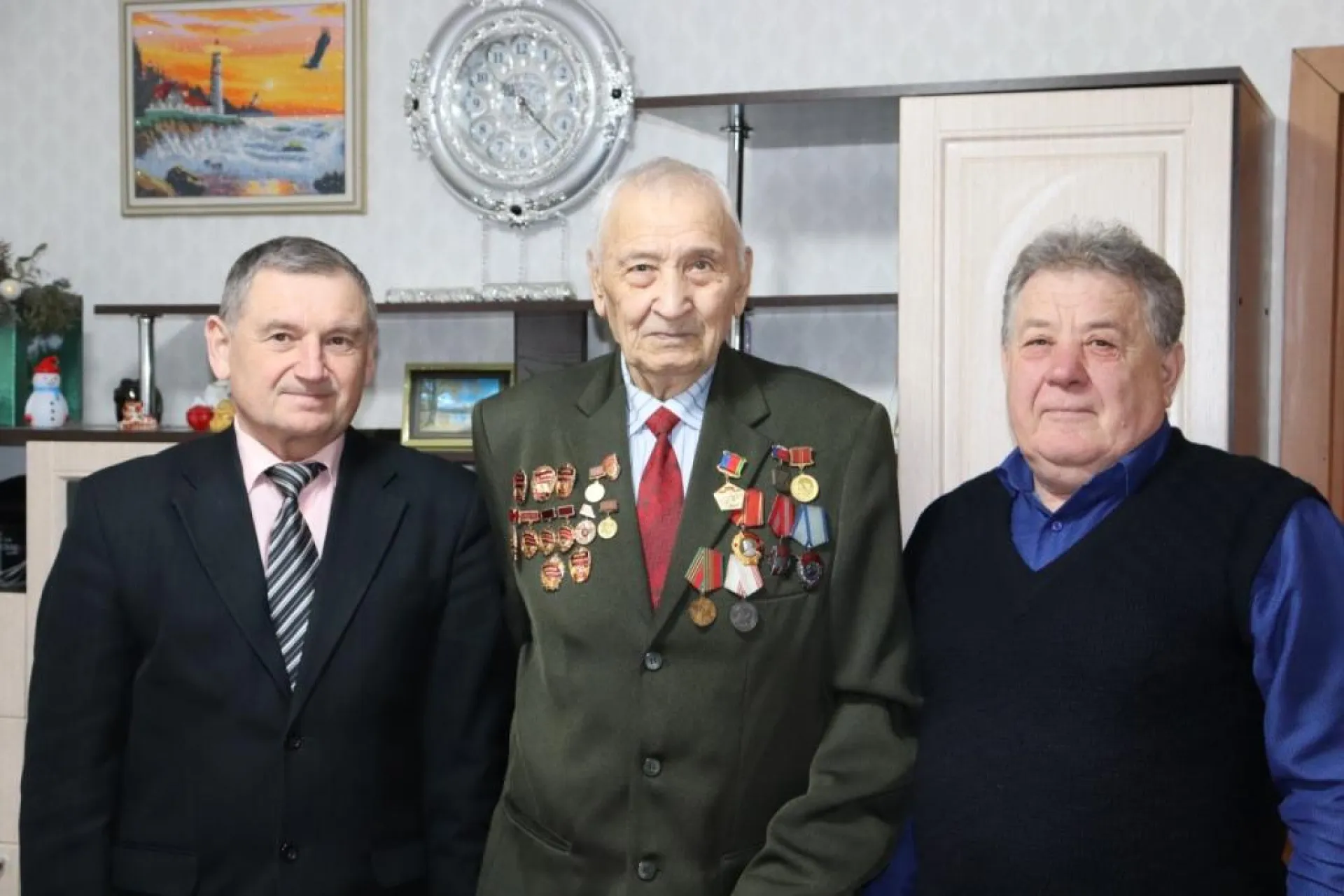 Почётный житель Бурлинского района отметил 86-й день рождения Почётный житель Бурлинского района отметил 86-й день рождения