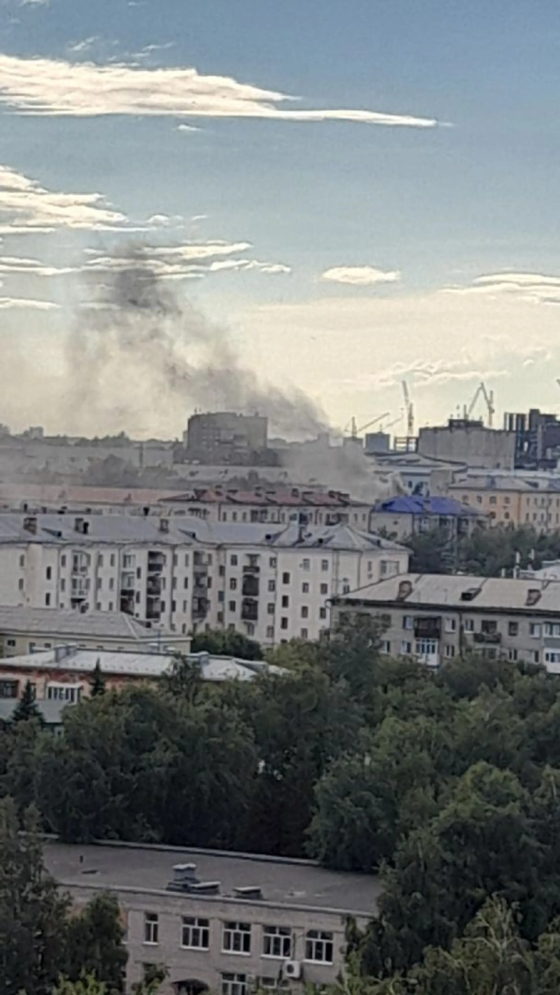 15 человек эвакуировали в барнаульском доме из-за пожара 15 человек эвакуировали в барнаульском доме из-за пожара