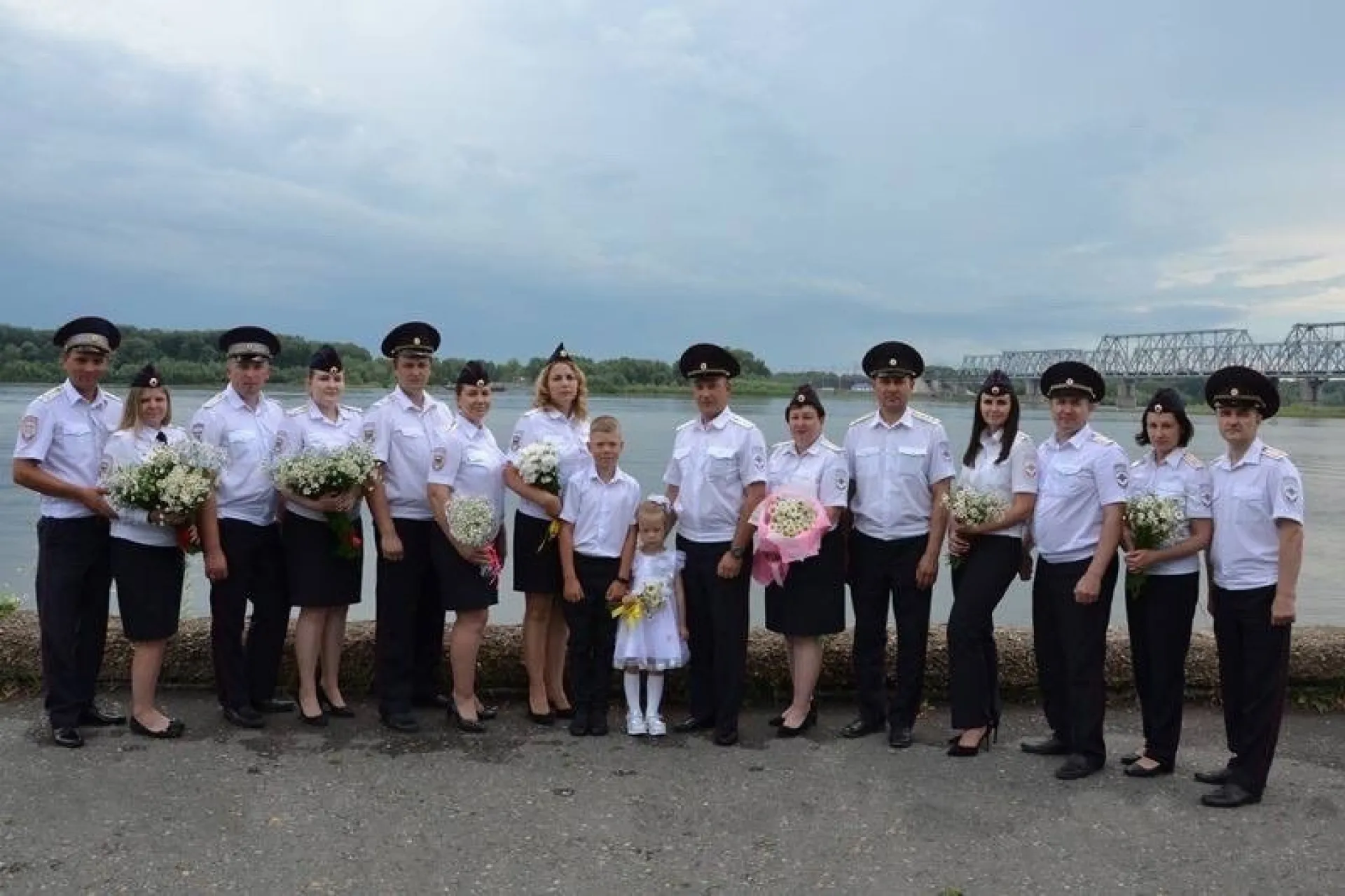 Полицейские из Камня-на-Оби поделились тёплыми фотографиями в День семьи, любви и верности