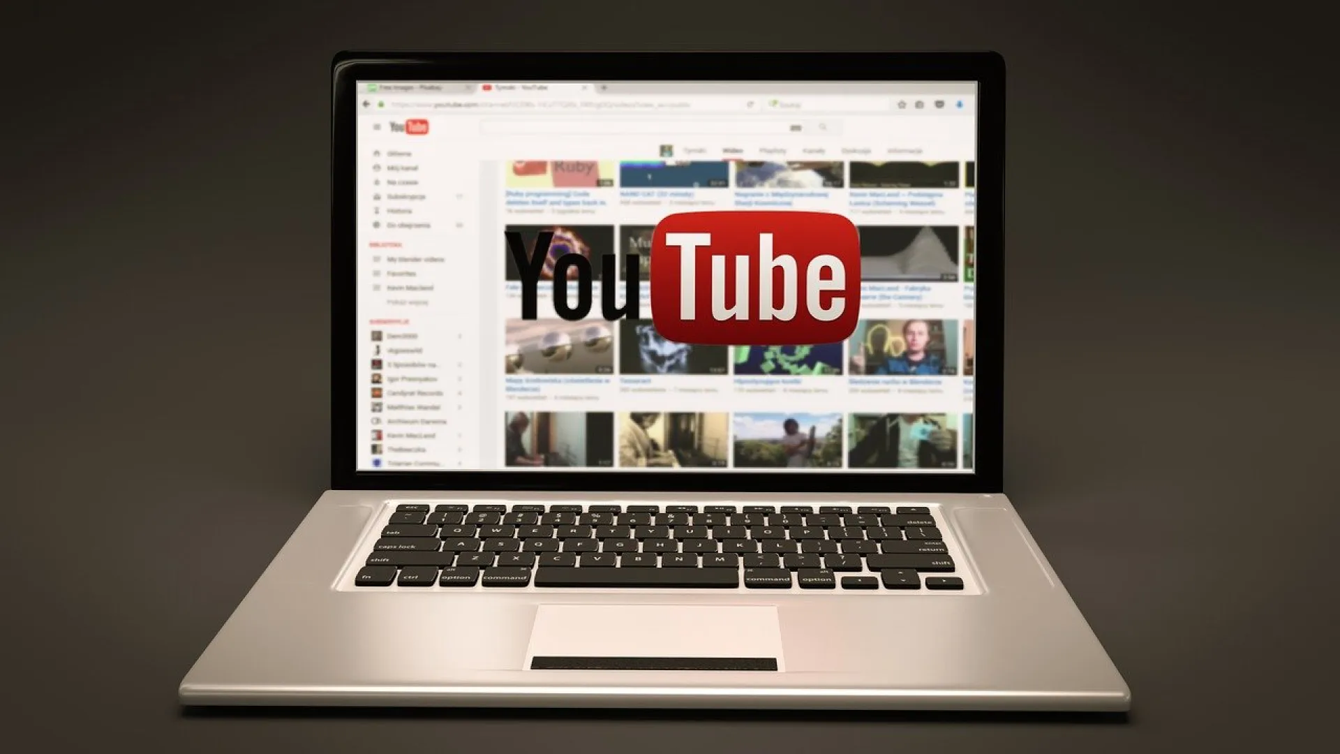 YouTube работает по двойным стандартам, считают эксперты из Алтайского края YouTube работает по двойным стандартам, считают эксперты из Алтайского края