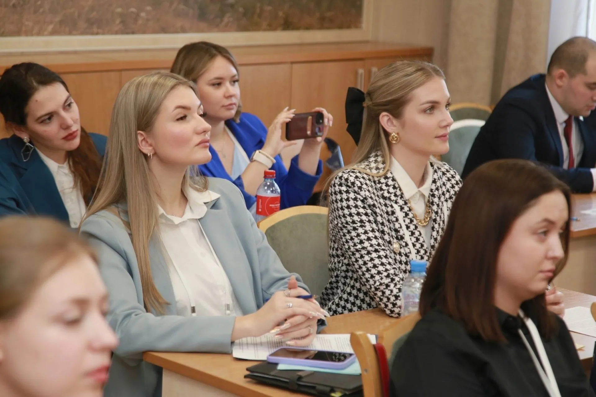 Педагог из Алтайского края вошла в число лучших на всероссийском конкурсе «Педагогический дебют-2024»