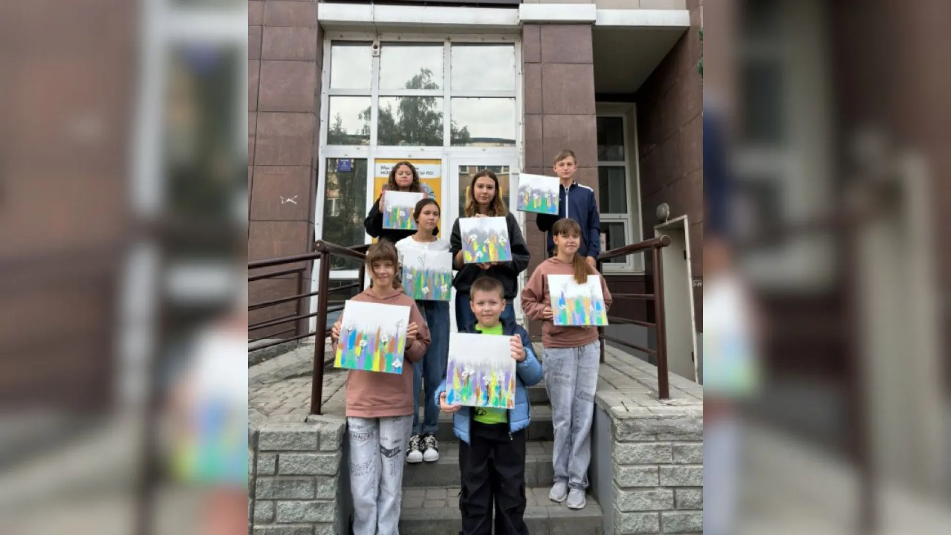 Сотрудники полиции в Барнауле устроили праздник для детей погибших коллег Сотрудники полиции в Барнауле устроили праздник для детей погибших коллег