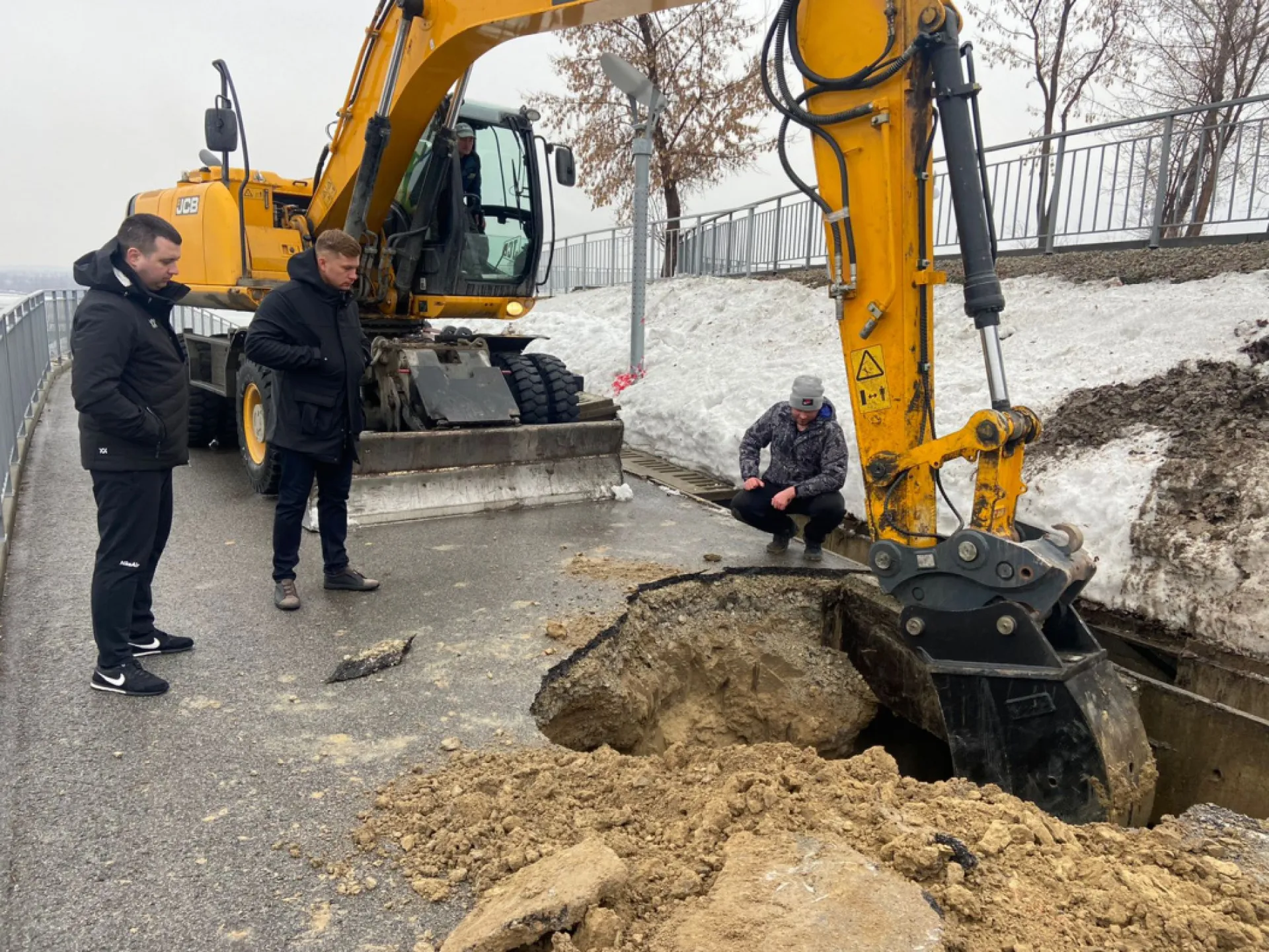 В Барнауле на террасе Нагорного парка начали ремонт промыва