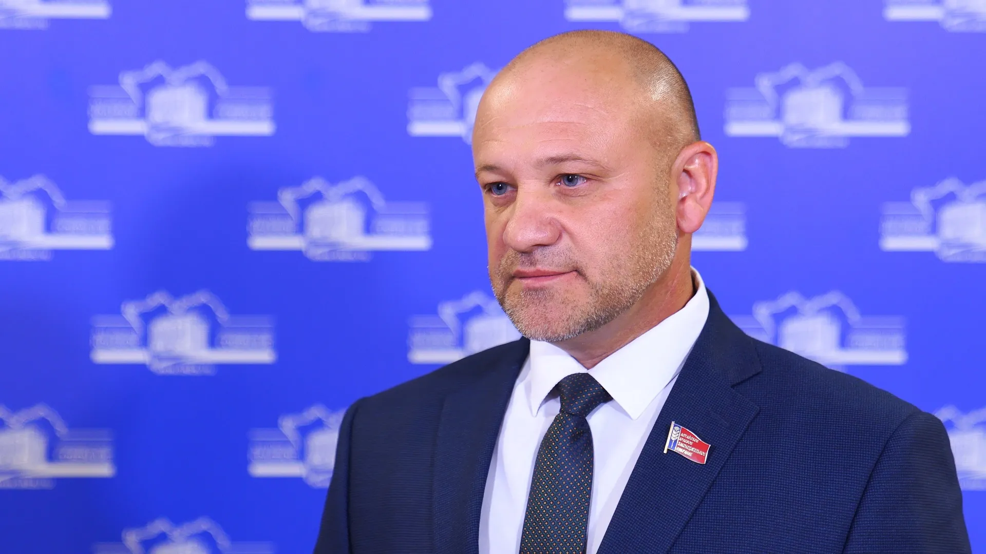 Владимир Громов поблагодарил губернатора Алтайского края за принятые меры поддержки участников СВО Владимир Громов поблагодарил губернатора Алтайского края за принятые меры поддержки участников СВО