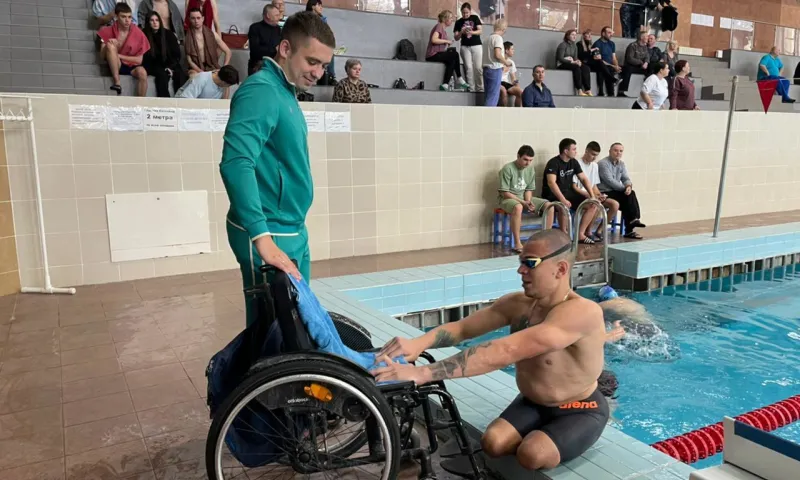 Чемпионат Сибирского федерального округа по плаванию среди спортсменов с ОВЗ проходит в Бийске